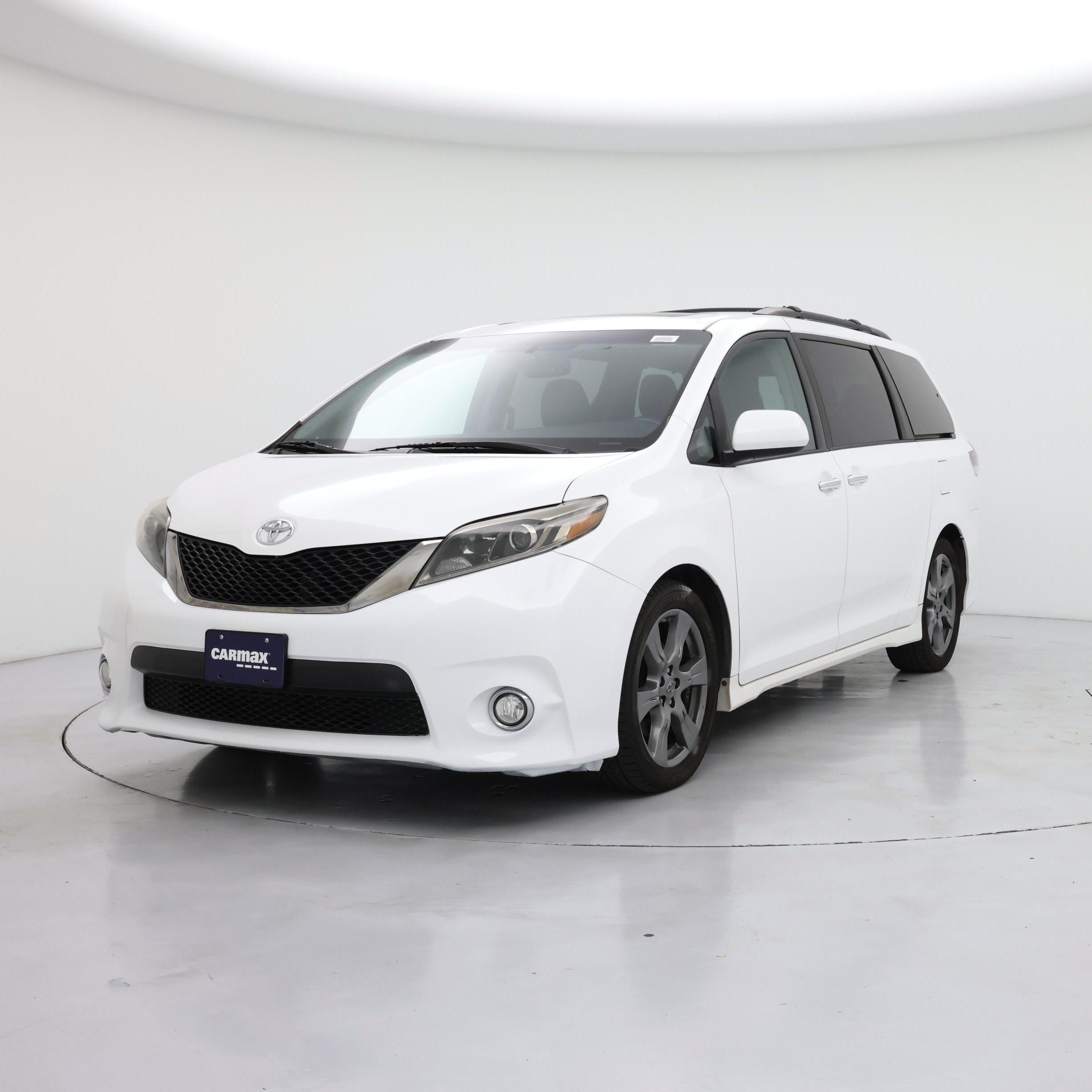 Thumbnail: 2017 Toyota Sienna - 4