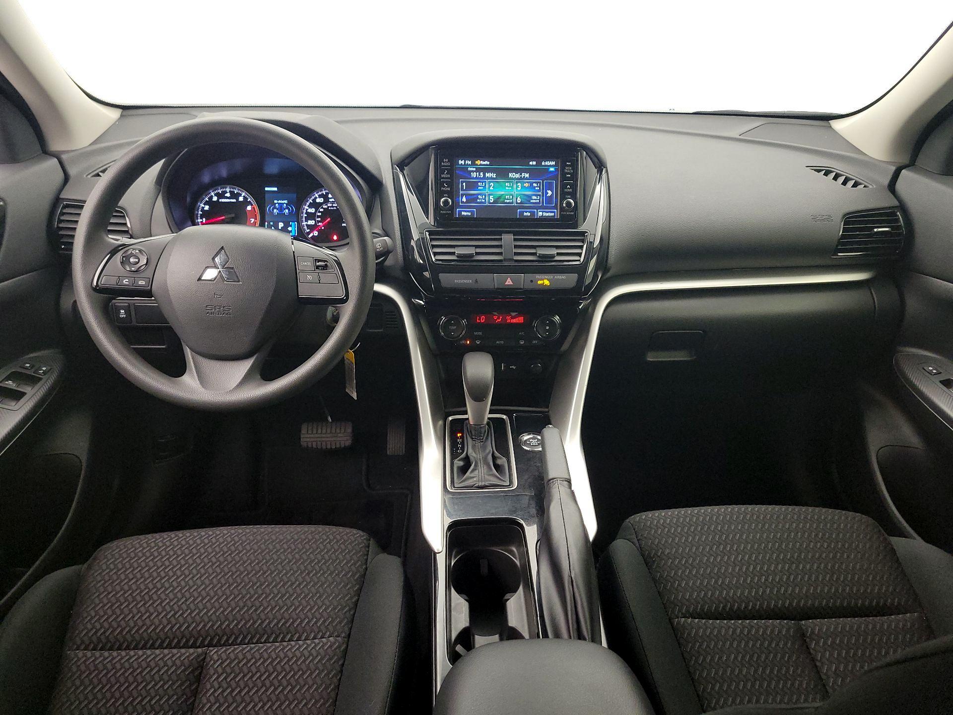 Thumbnail: 2022 Mitsubishi Eclipse Cross - 9