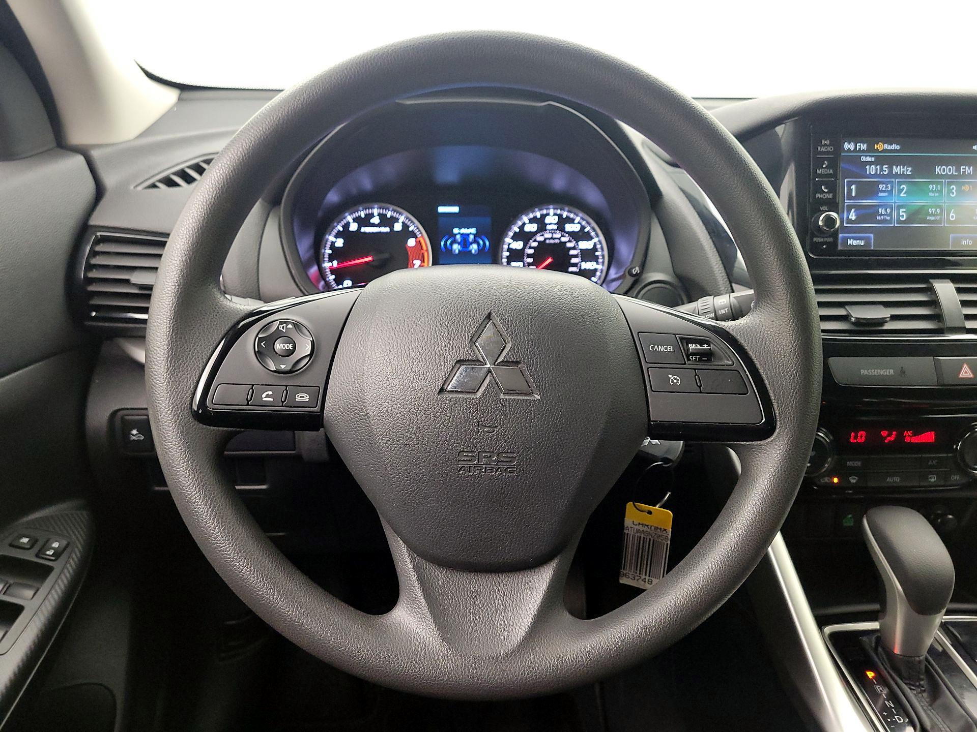 Thumbnail: 2022 Mitsubishi Eclipse Cross - 10