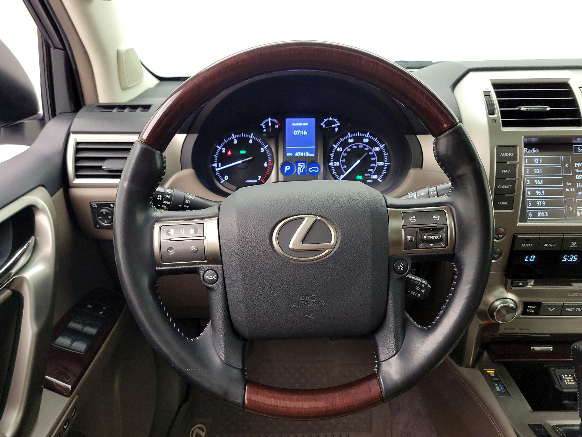 Thumbnail: 2019 Lexus GX - 10