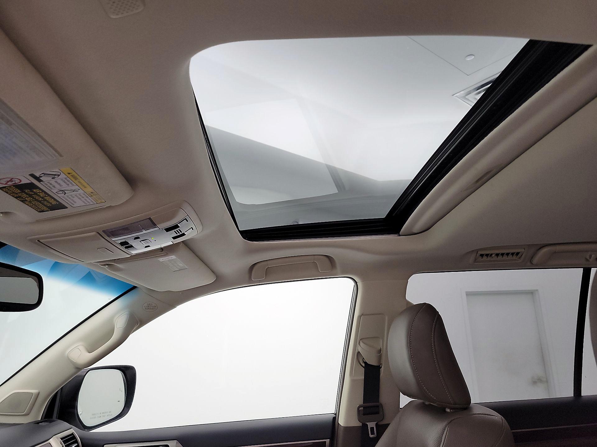 Thumbnail: 2019 Lexus GX - 20