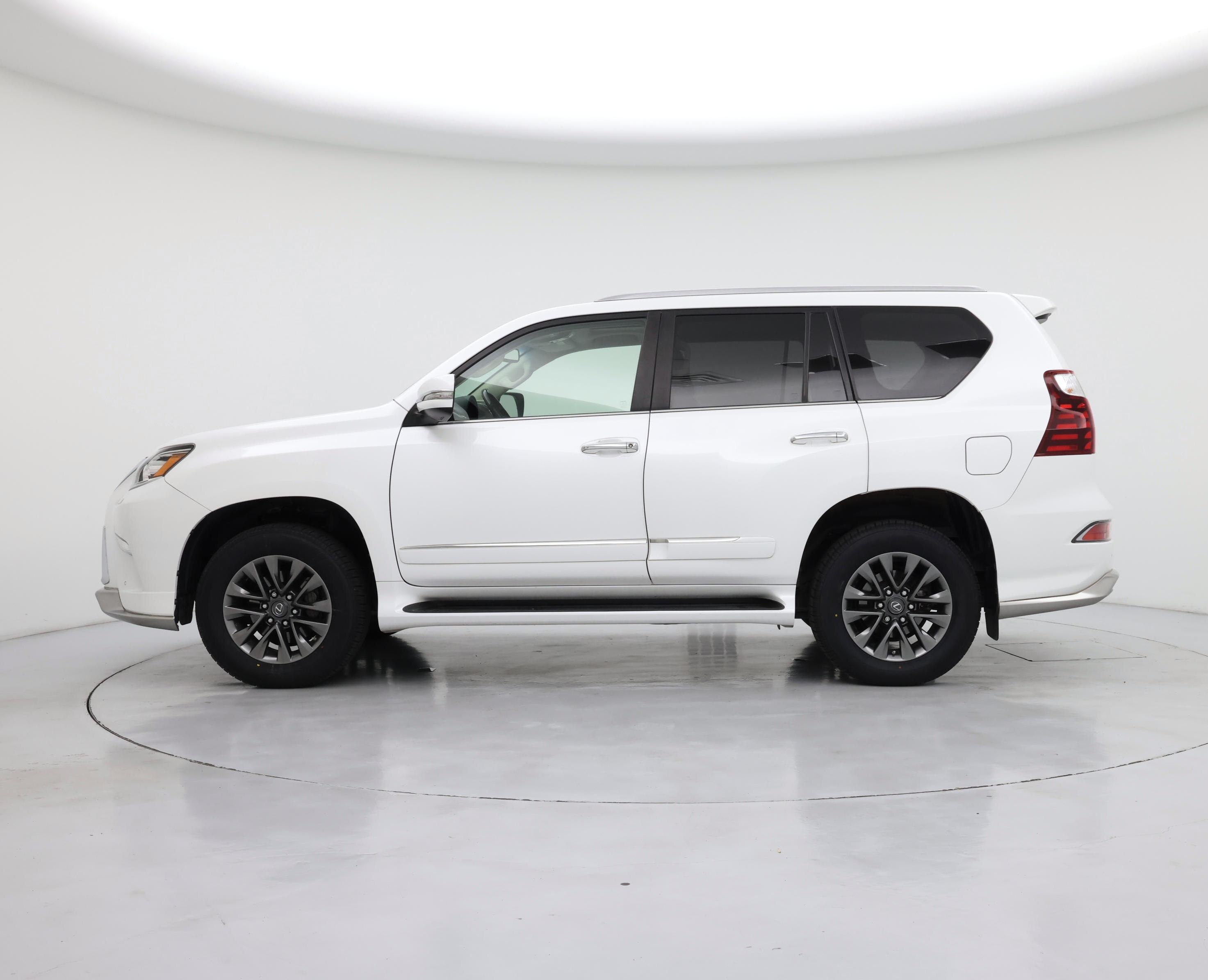 Thumbnail: 2019 Lexus GX - 3