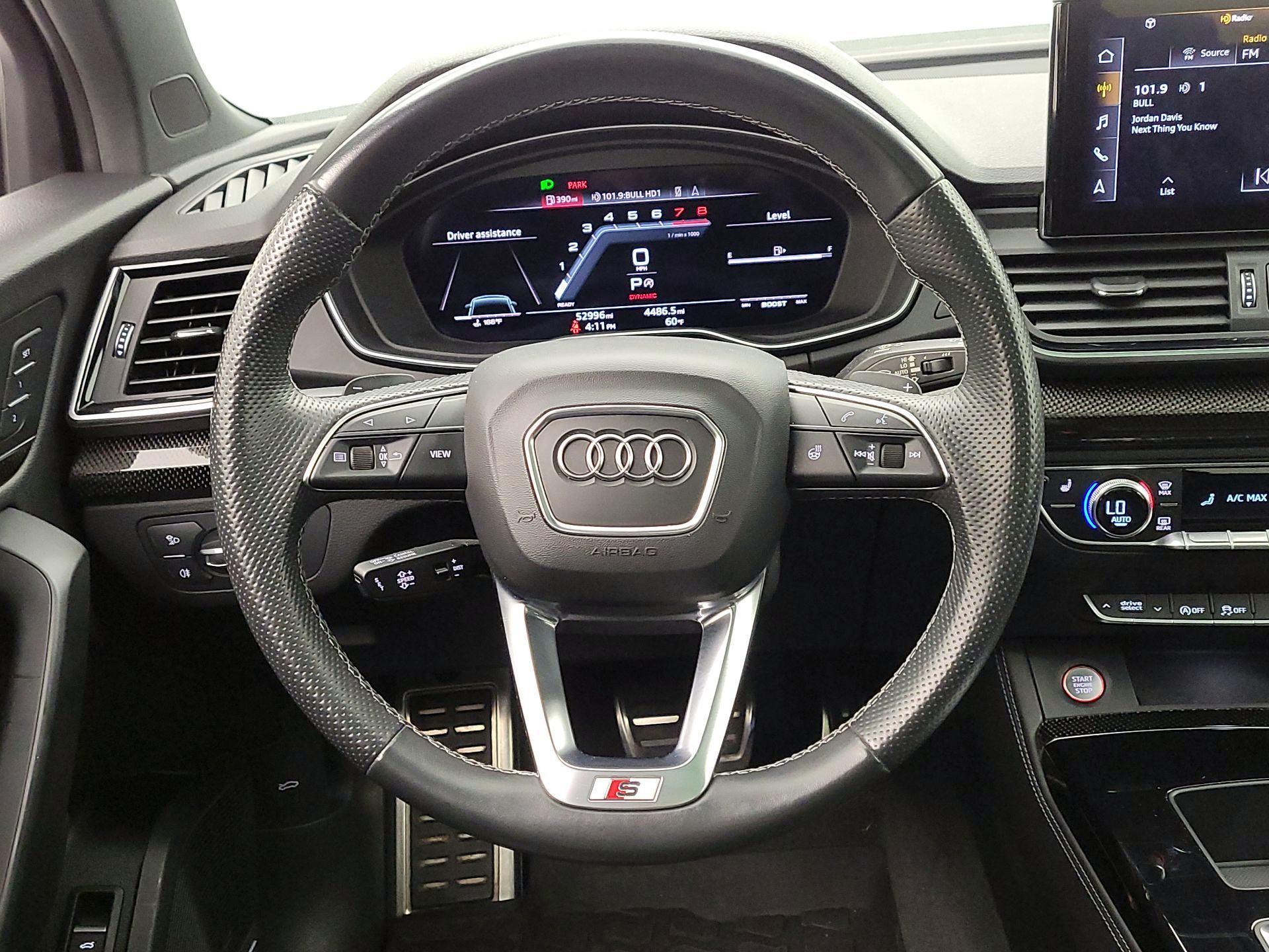 Thumbnail: 2021 Audi SQ5 - 10