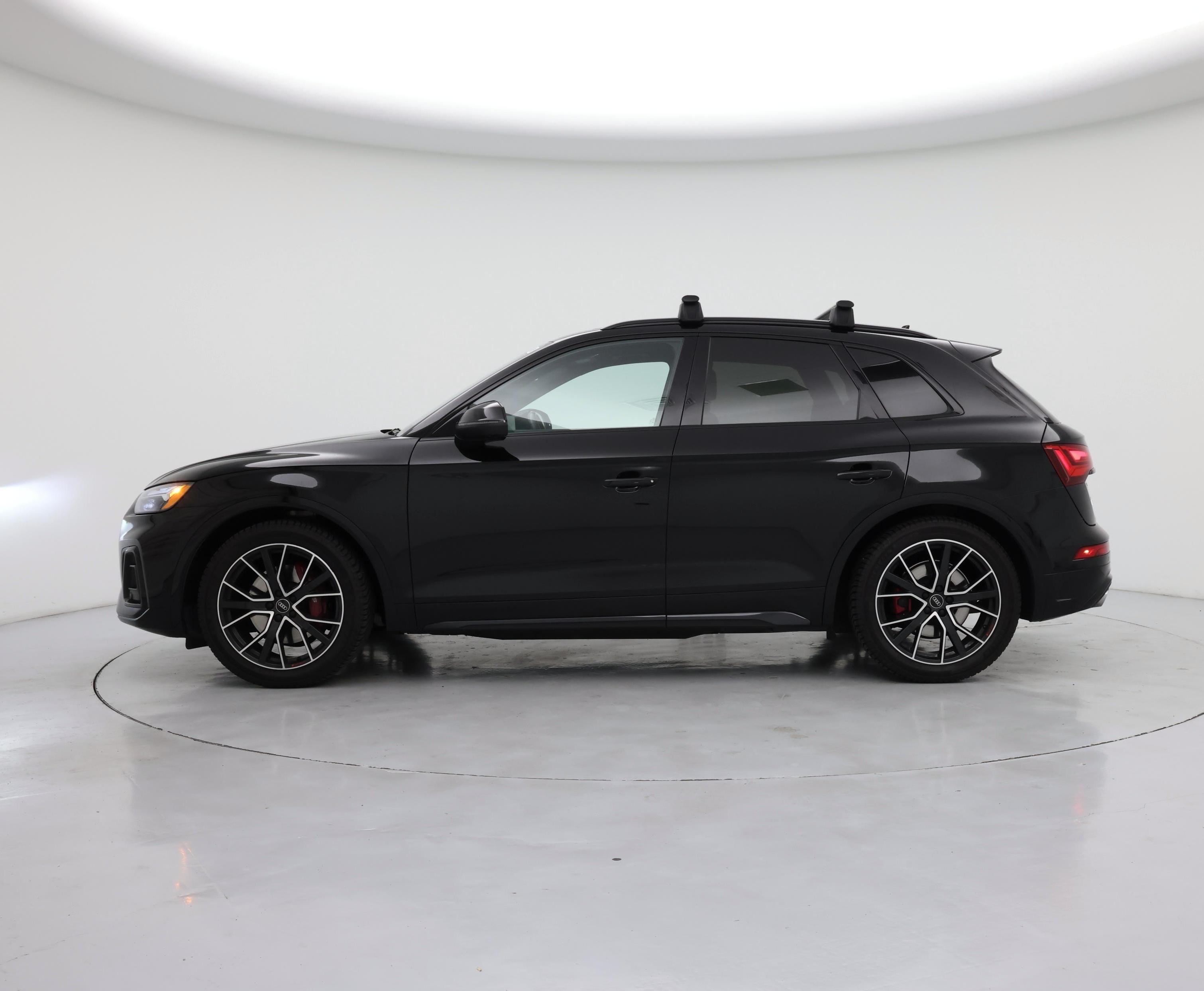 Thumbnail: 2021 Audi SQ5 - 3