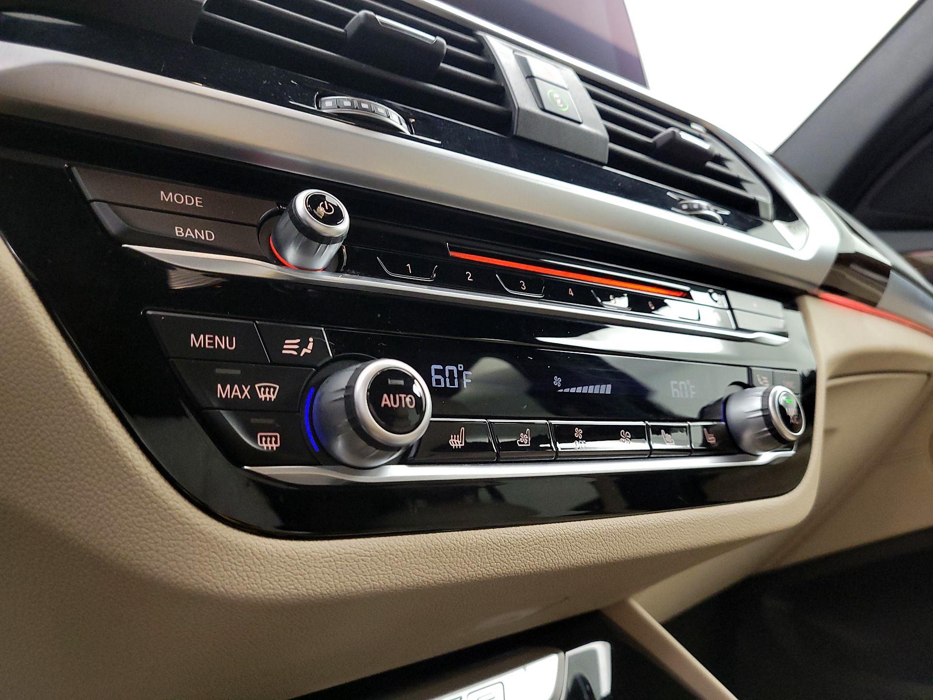 Thumbnail: 2019 BMW X3 - 17