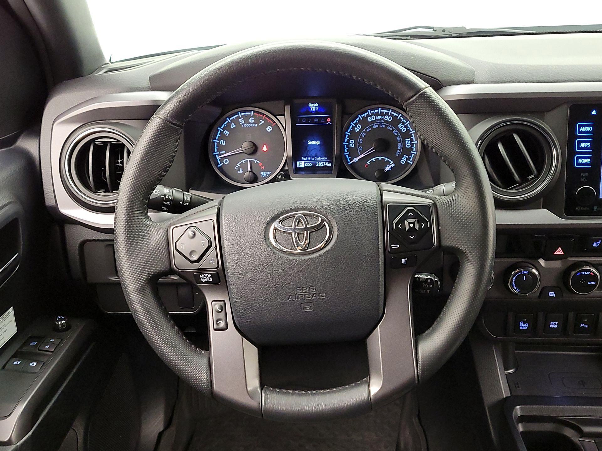 Thumbnail: 2017 Toyota Tacoma - 10