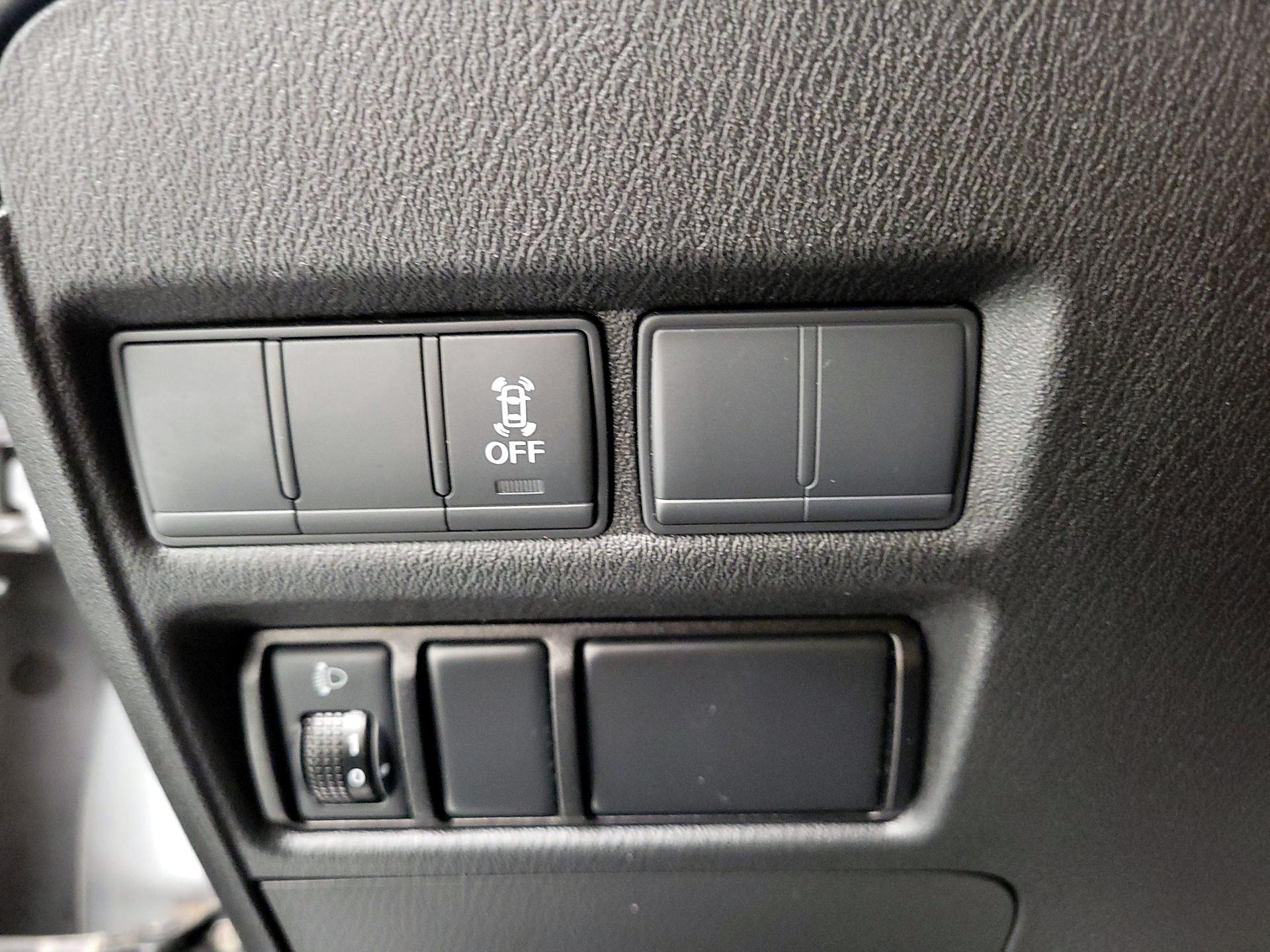 Thumbnail: 2017 Nissan Armada - 13