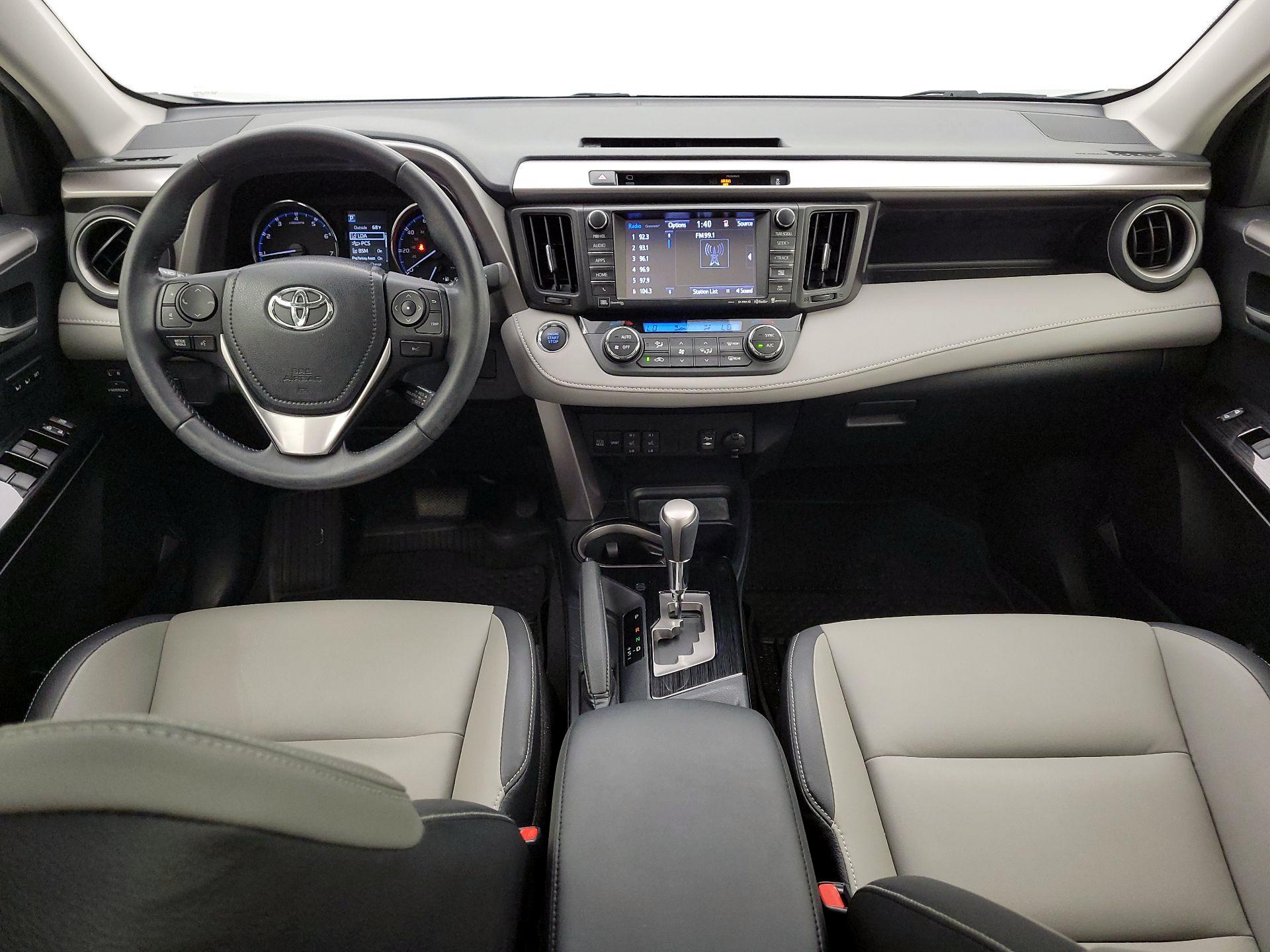 Thumbnail: 2016 Toyota RAV4 - 9