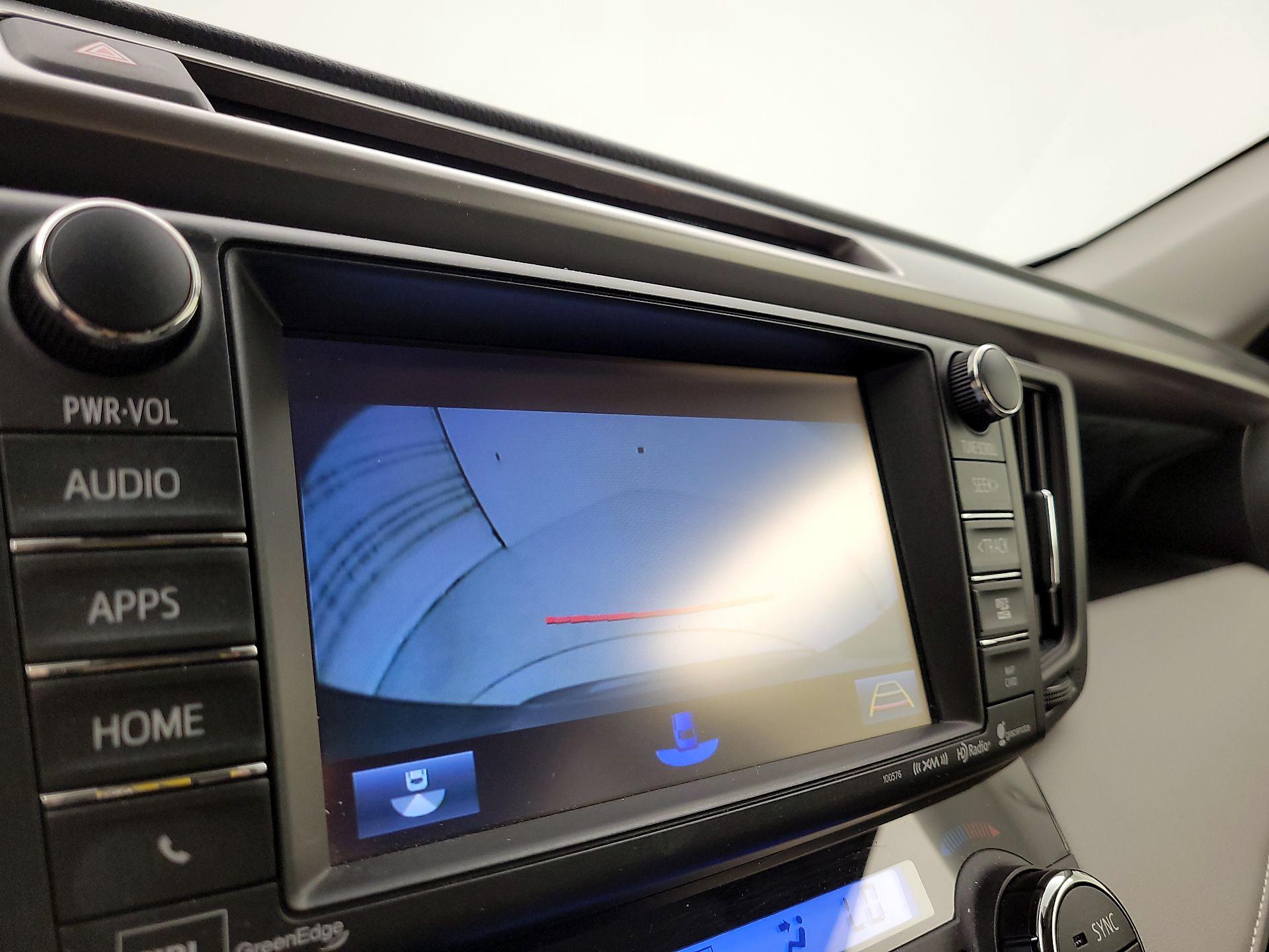 Thumbnail: 2016 Toyota RAV4 - 14