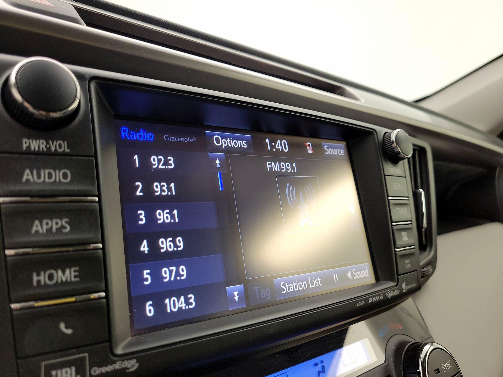 Thumbnail: 2016 Toyota RAV4 - 15
