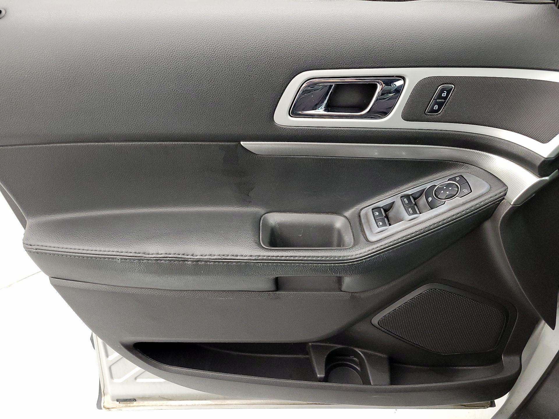 Thumbnail: 2014 Ford Explorer - 12