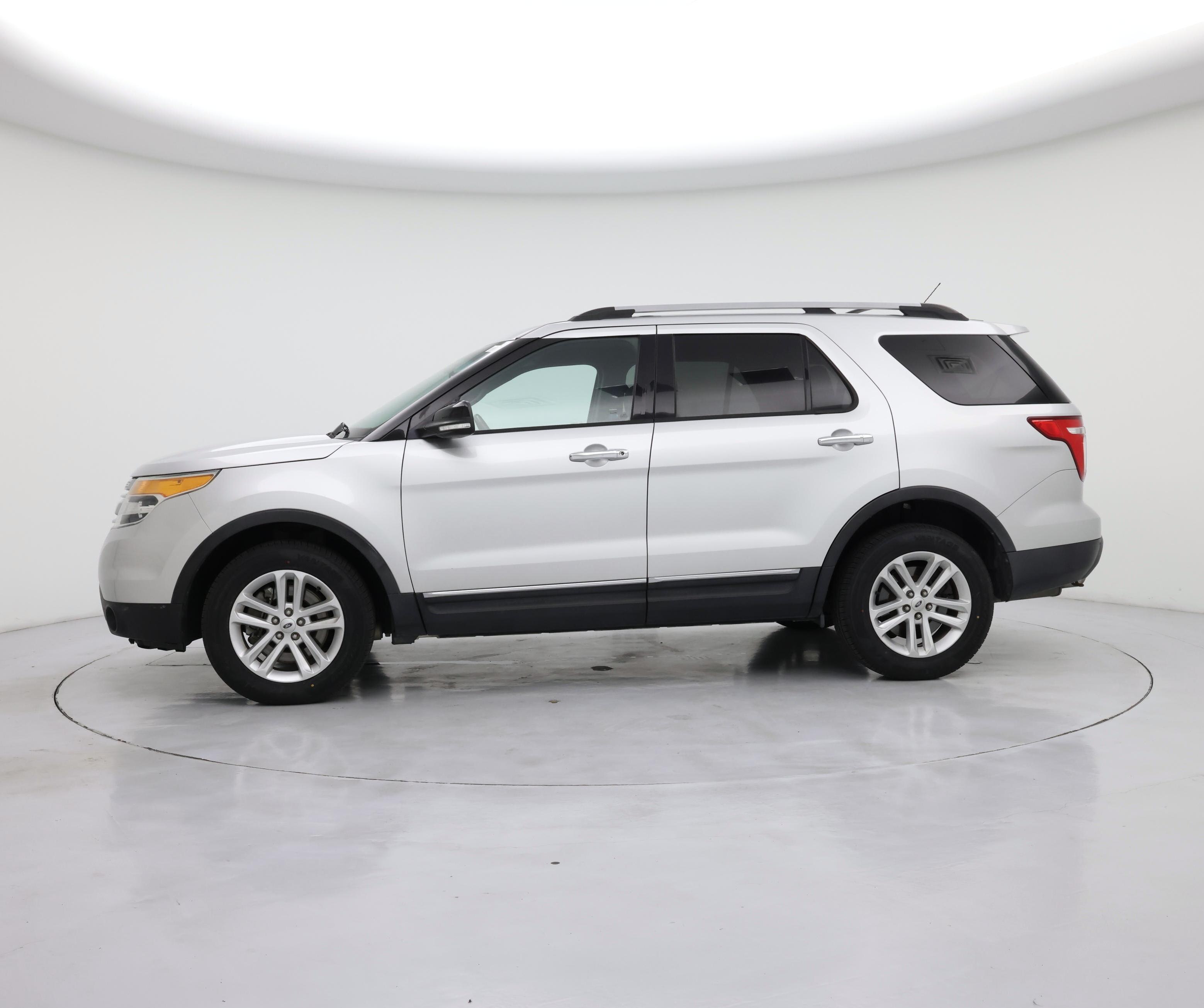 Thumbnail: 2014 Ford Explorer - 3