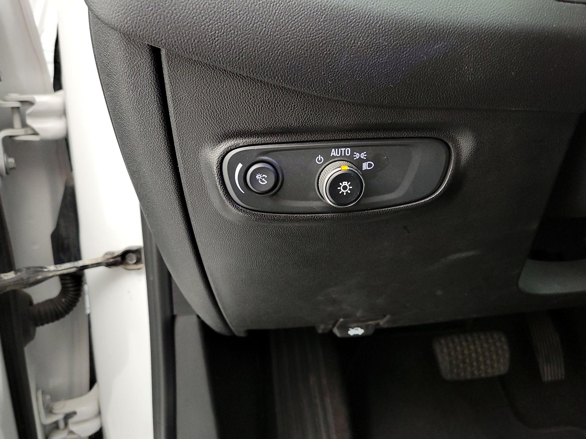 Thumbnail: 2019 Chevrolet Equinox - 13