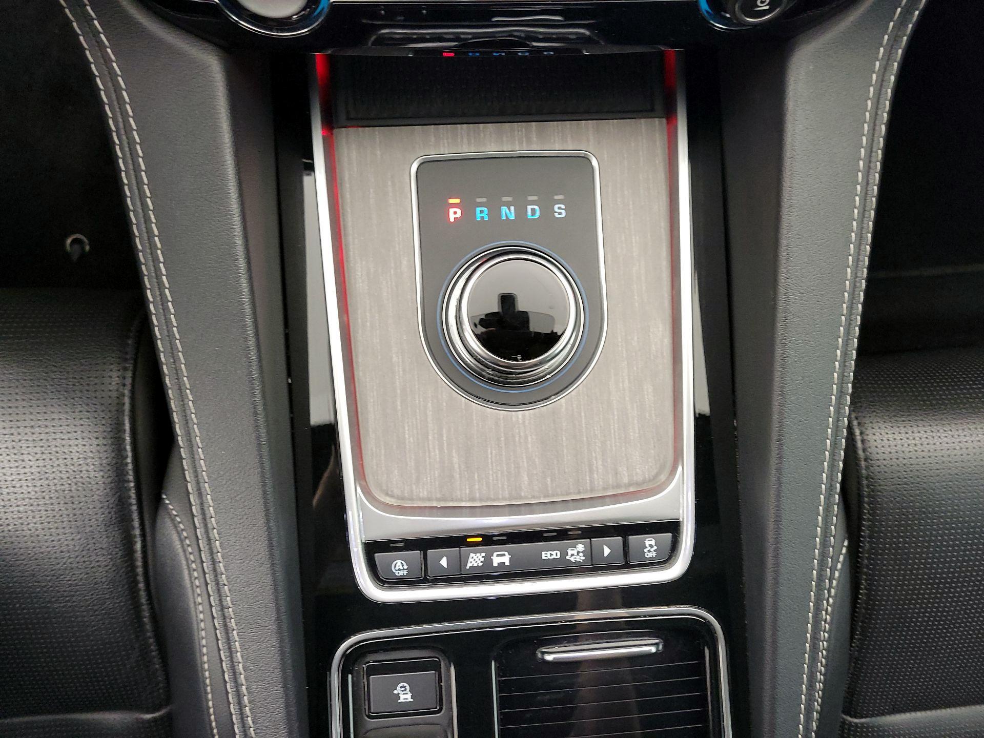 Thumbnail: 2018 Jaguar F-Pace - 18