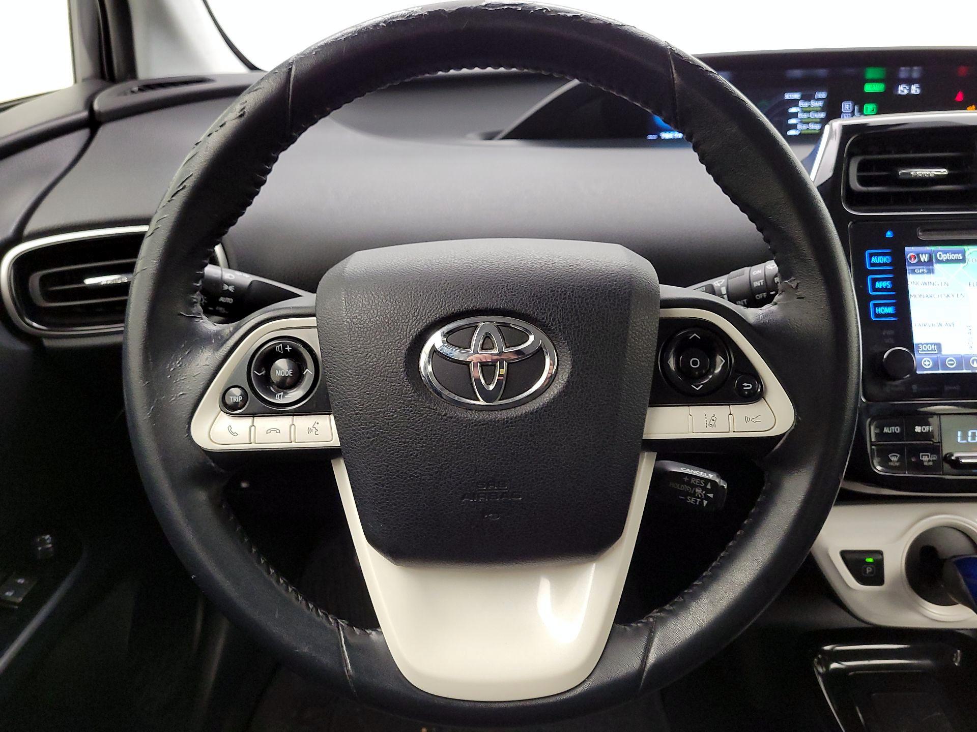 Thumbnail: 2018 Toyota Prius - 10