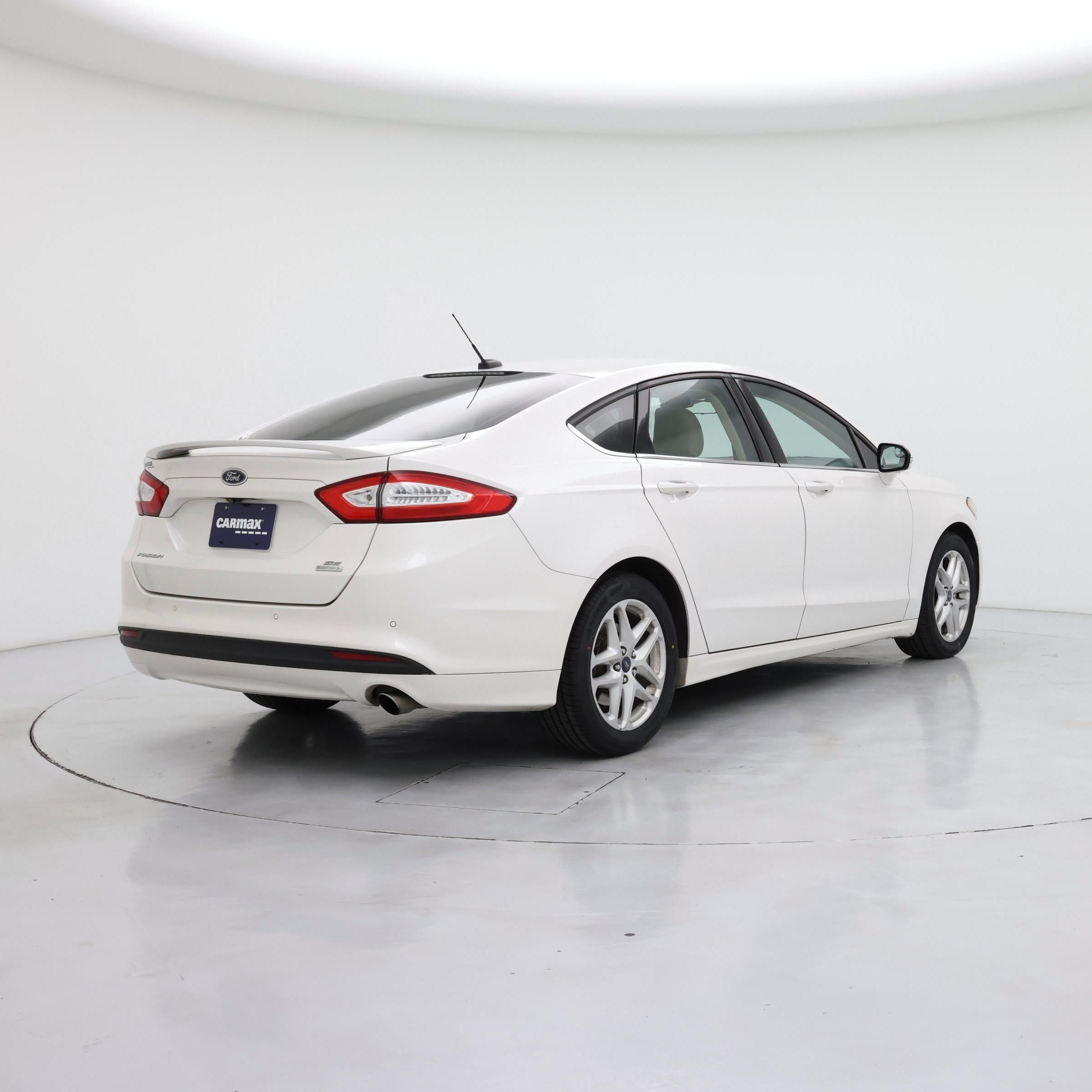 Thumbnail: 2016 Ford Fusion - 8