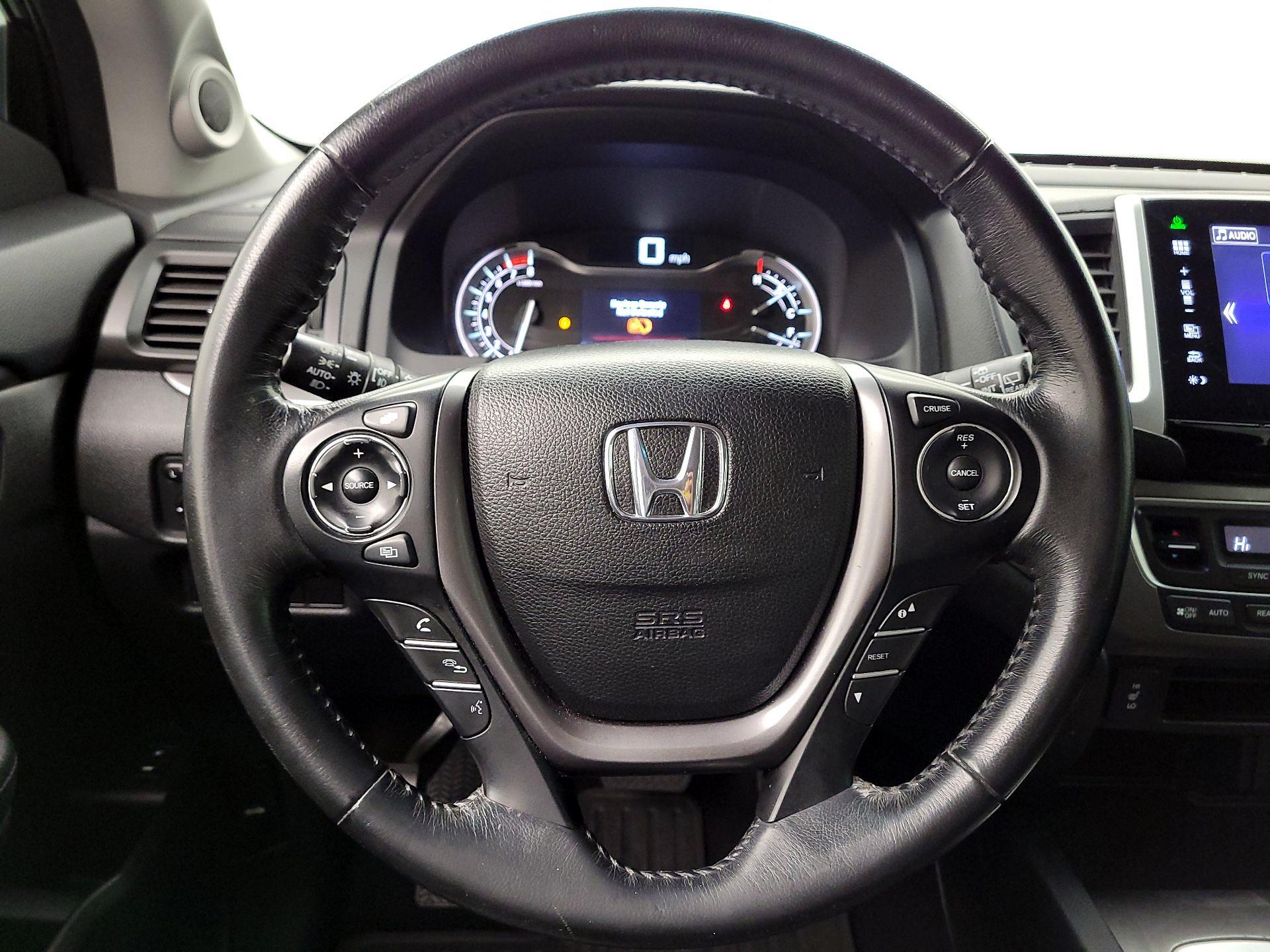 Thumbnail: 2016 Honda Pilot - 10