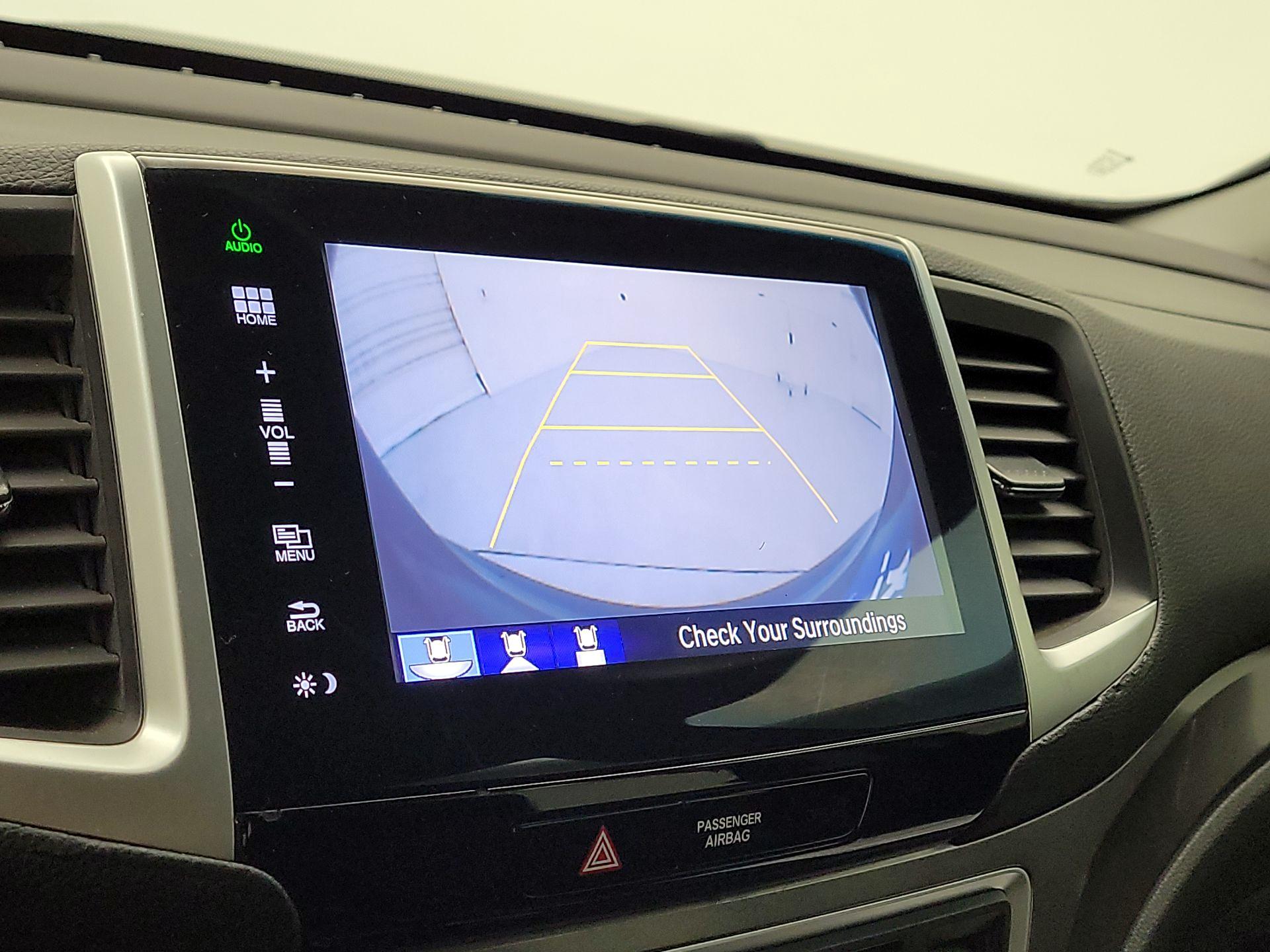 Thumbnail: 2016 Honda Pilot - 14