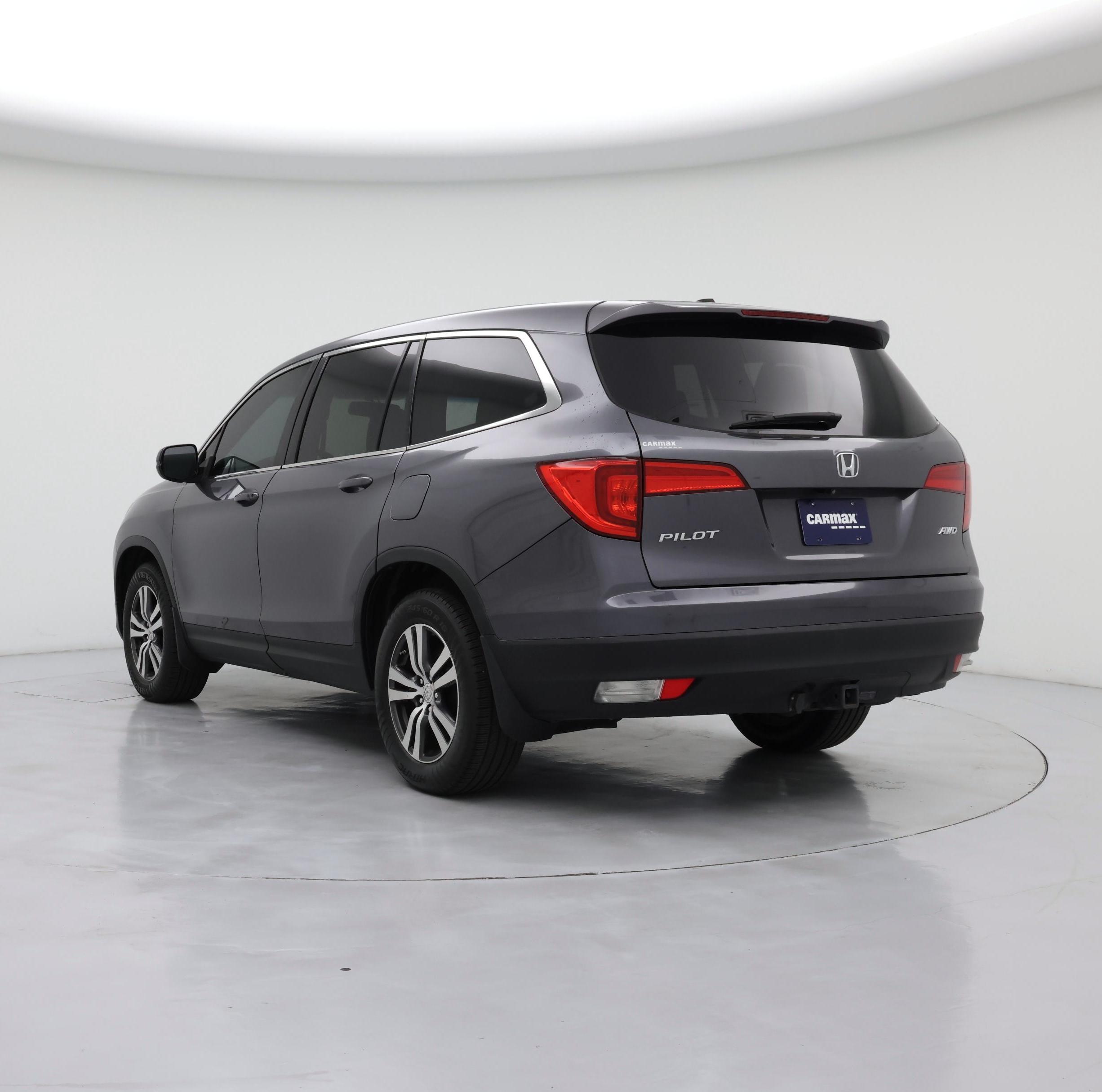 Thumbnail: 2016 Honda Pilot - 2