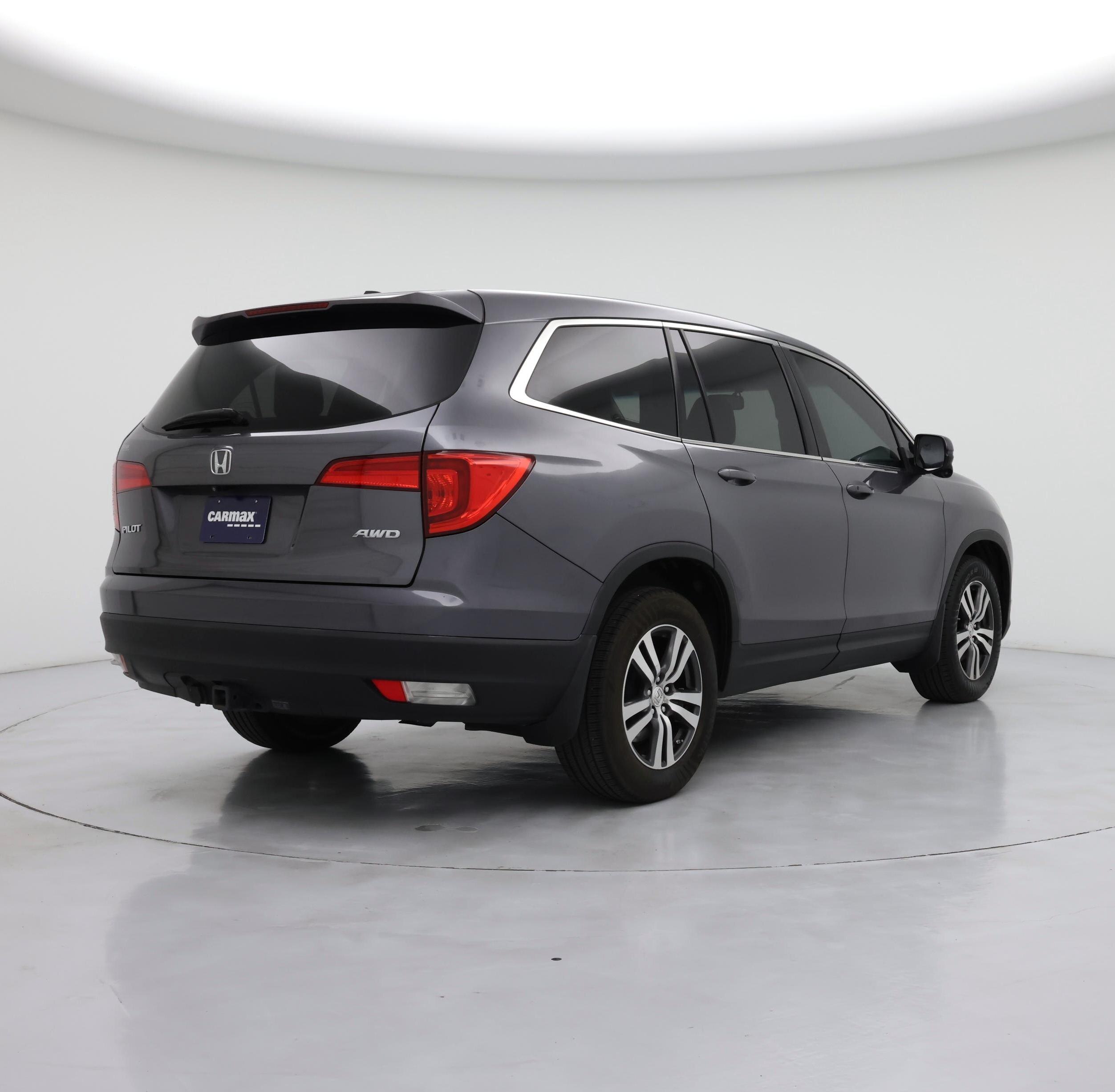 Thumbnail: 2016 Honda Pilot - 8