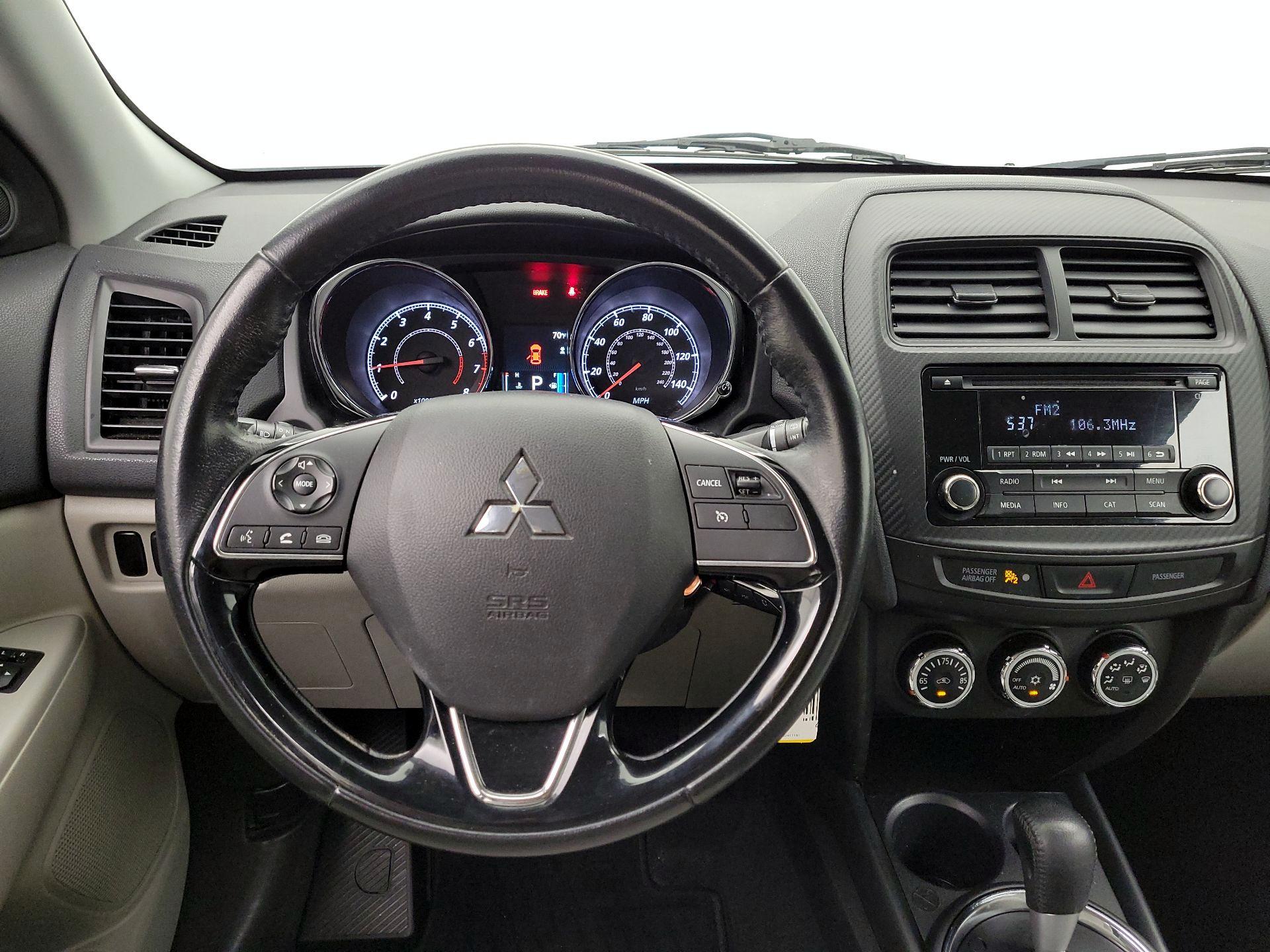 Thumbnail: 2017 Mitsubishi Outlander Sport - 10