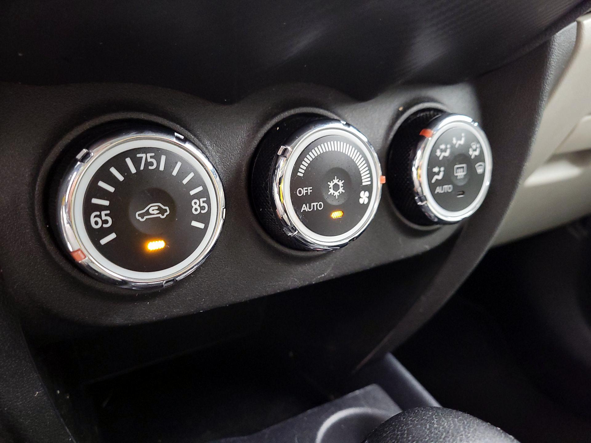 Thumbnail: 2017 Mitsubishi Outlander Sport - 15