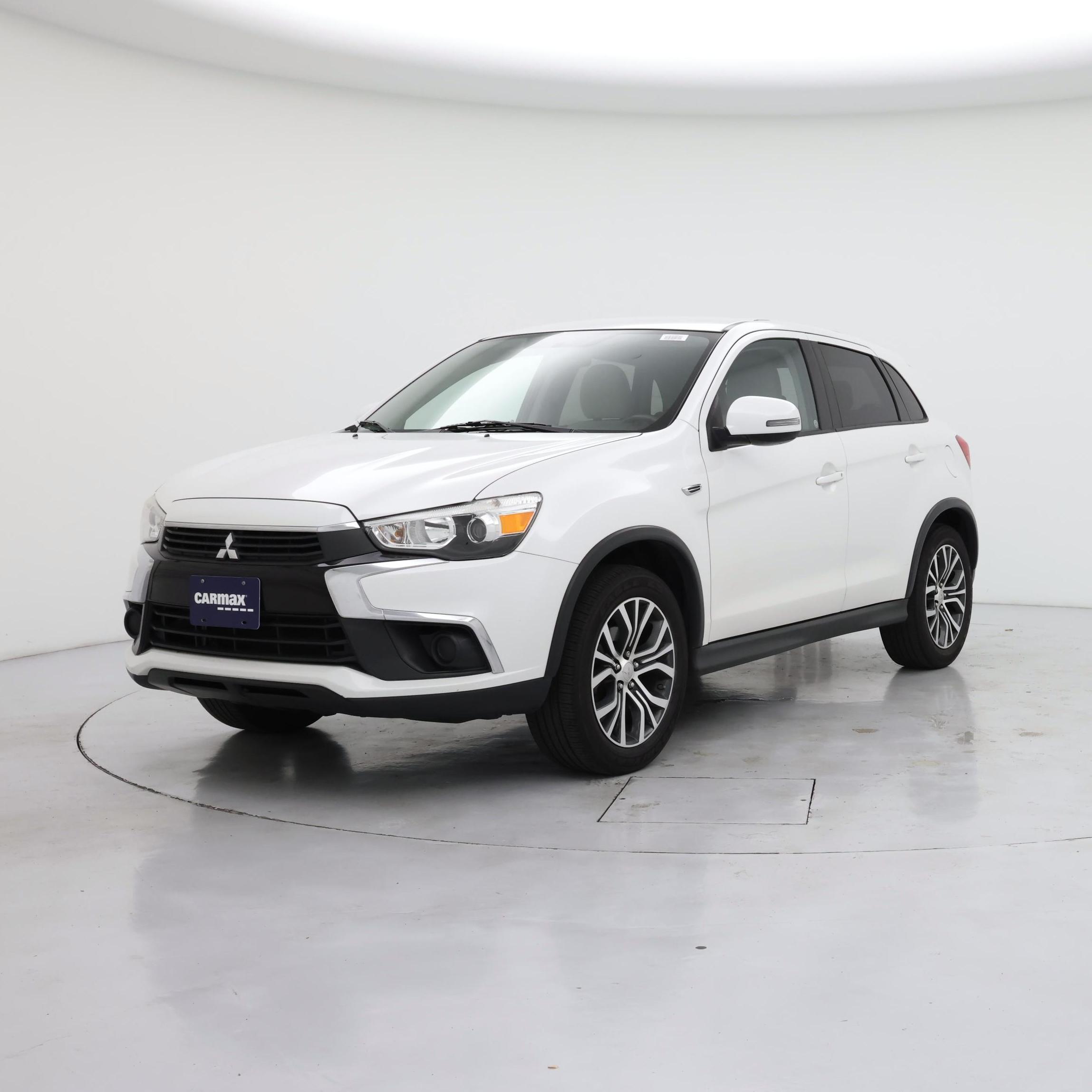 Thumbnail: 2017 Mitsubishi Outlander Sport - 4