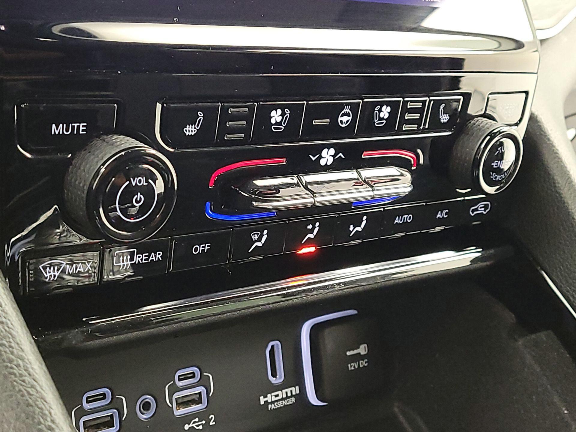 Thumbnail: 2022 Jeep Grand Cherokee L - 17