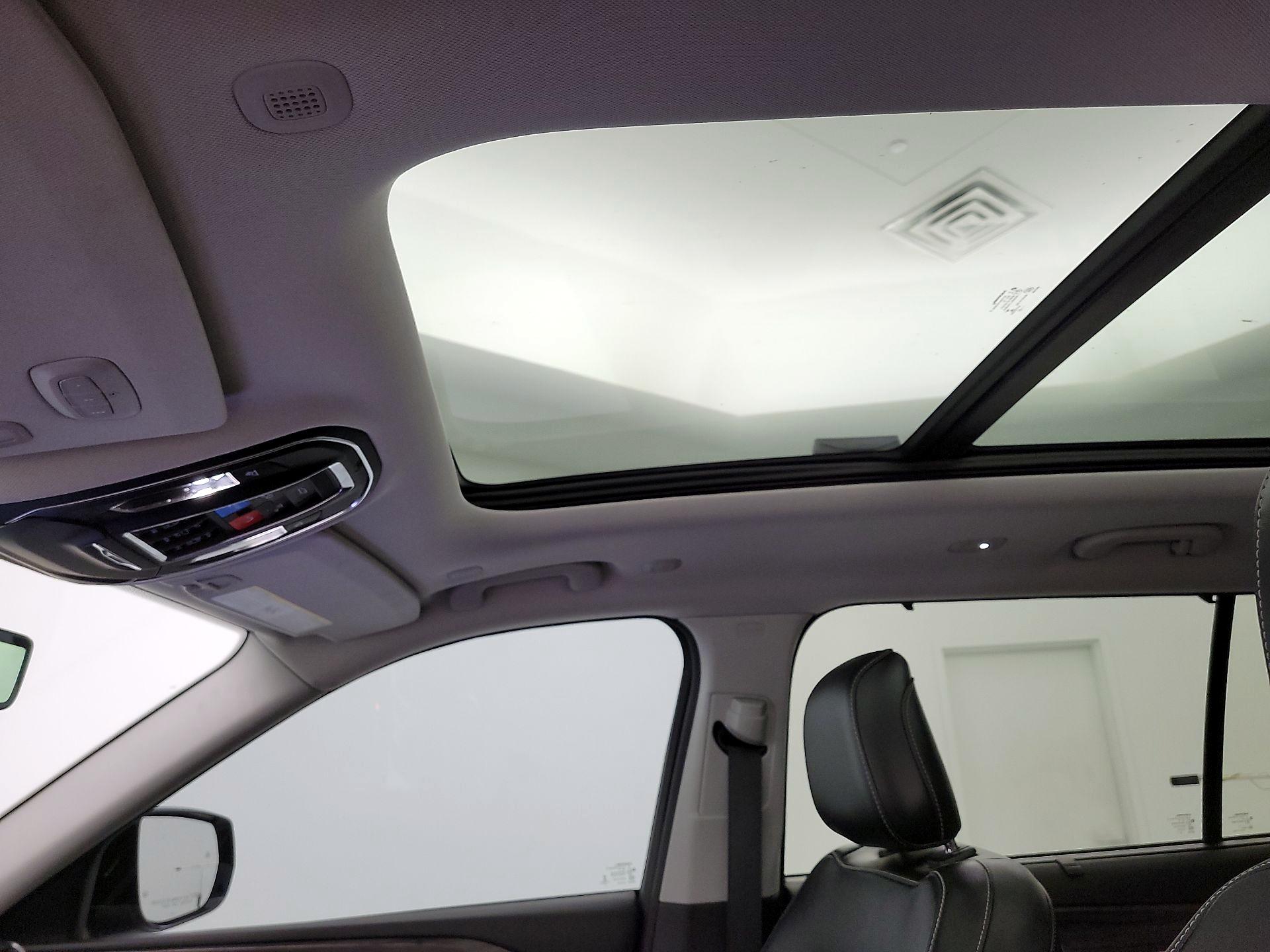 Thumbnail: 2022 Jeep Grand Cherokee L - 20