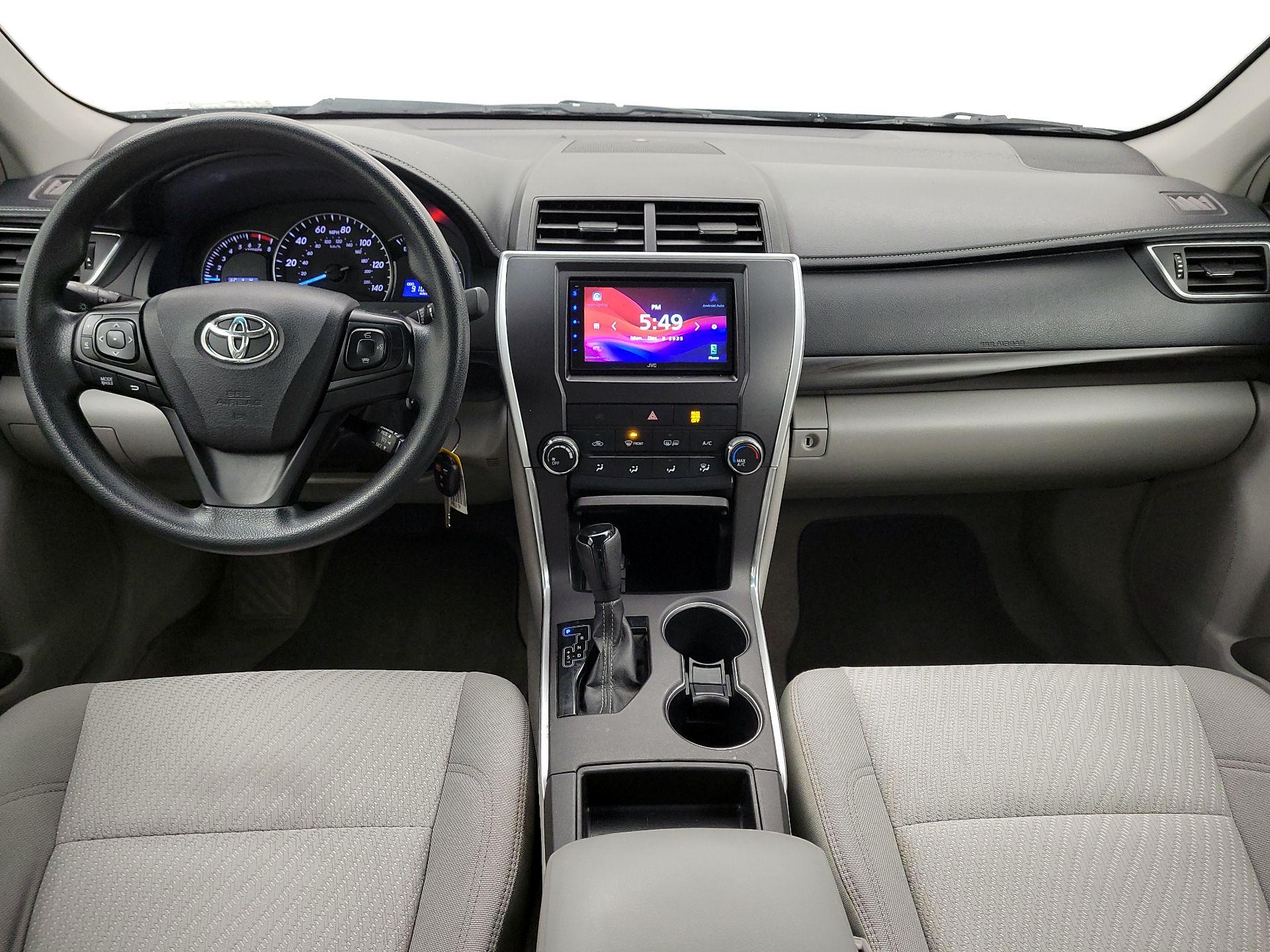 Thumbnail: 2015 Toyota Camry - 9