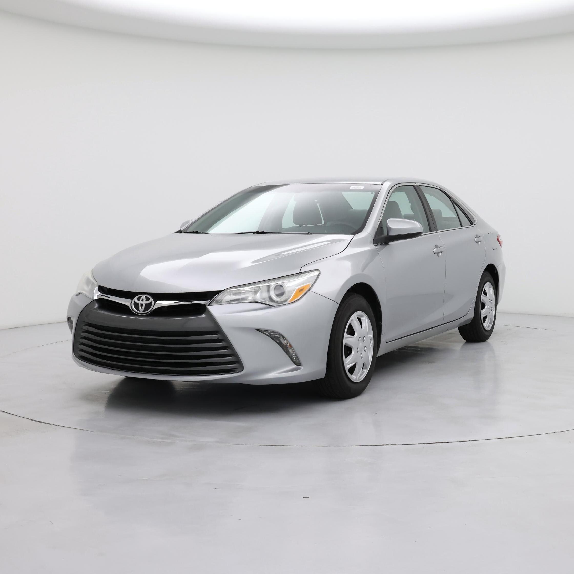 Thumbnail: 2015 Toyota Camry - 4