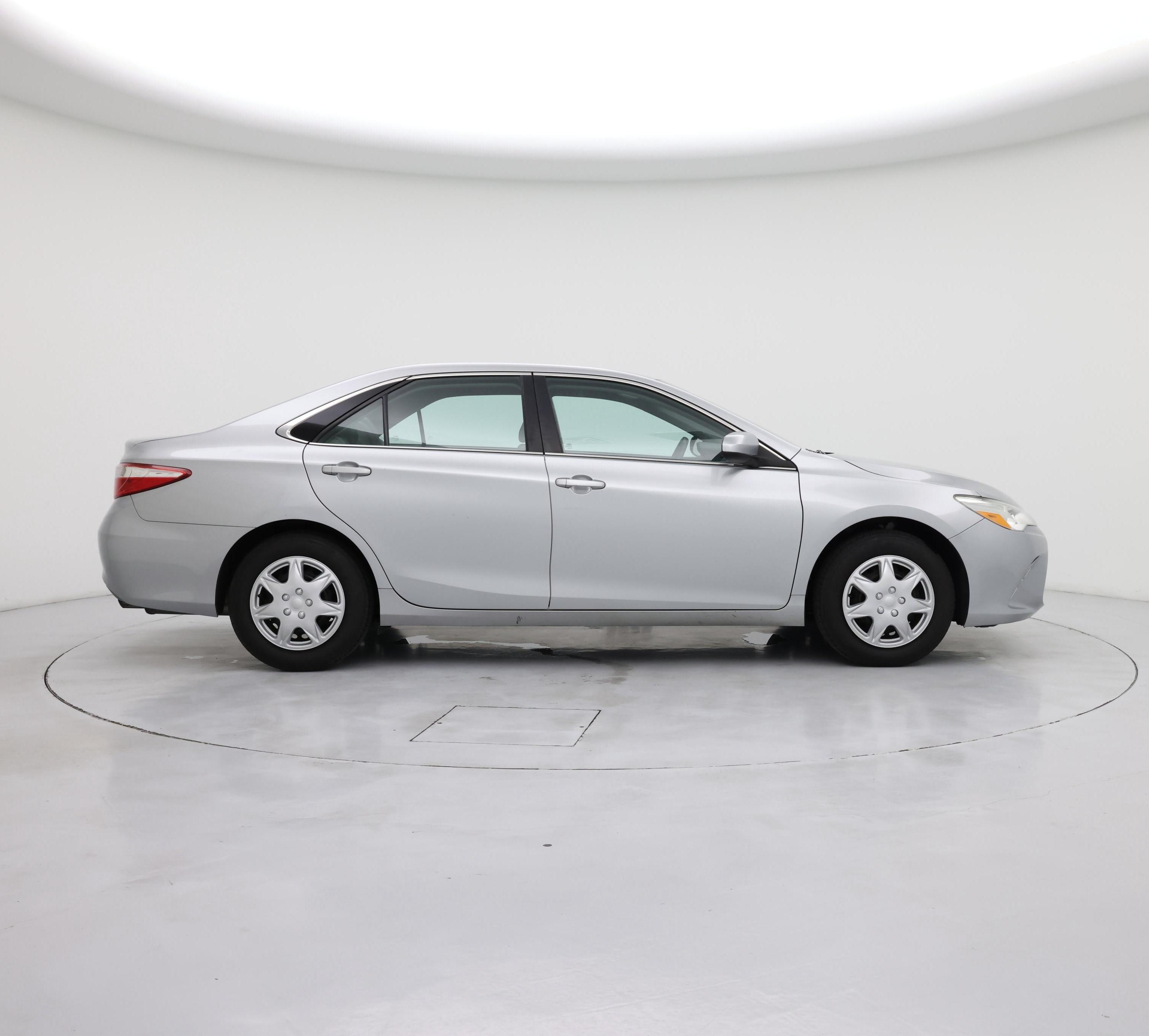 Thumbnail: 2015 Toyota Camry - 7