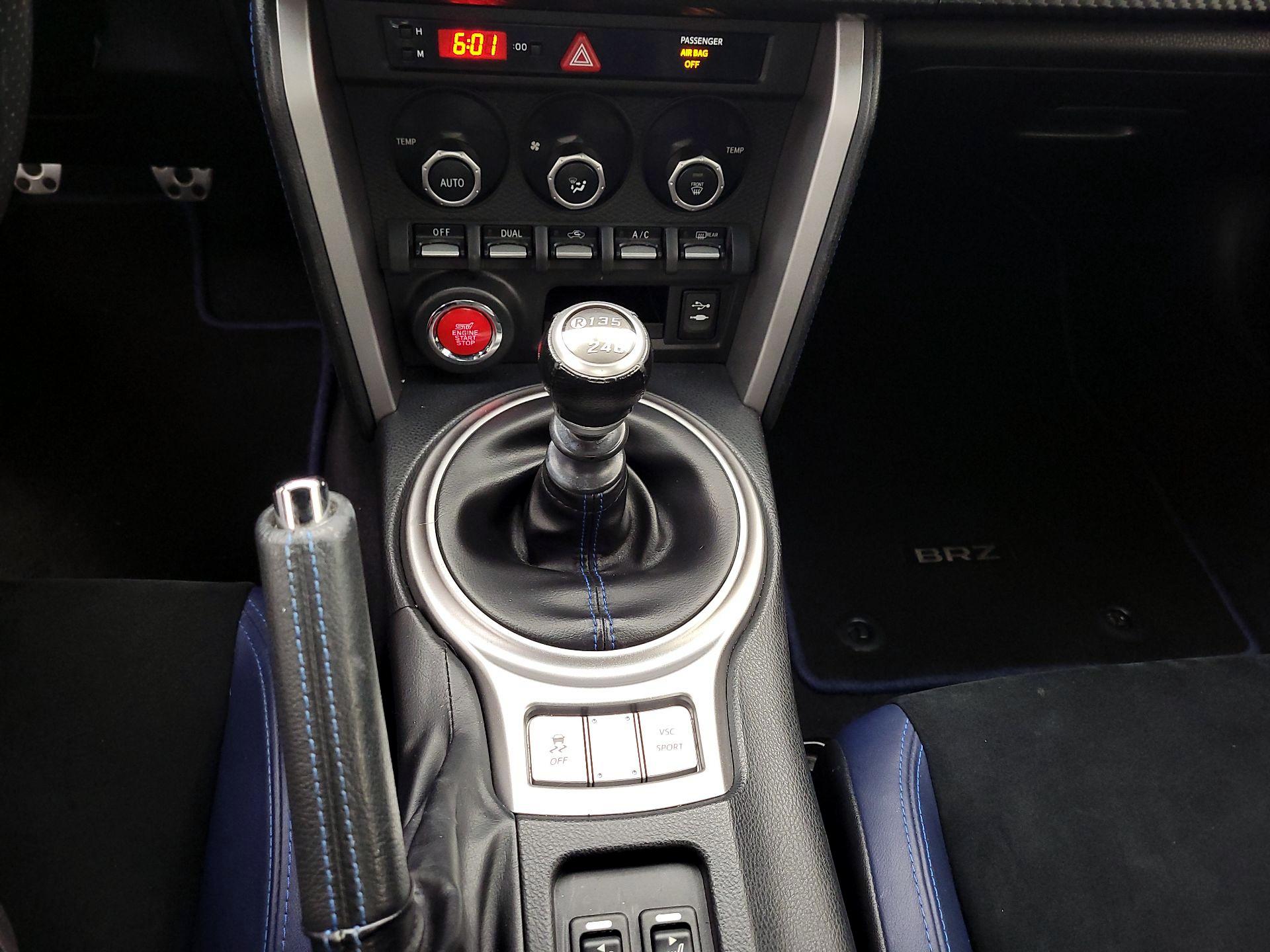 Thumbnail: 2015 Subaru BRZ - 16