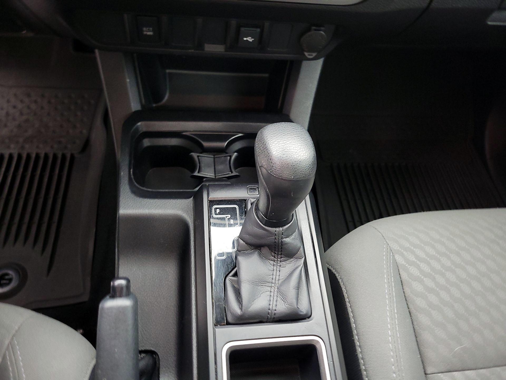 Thumbnail: 2021 Toyota Tacoma - 17