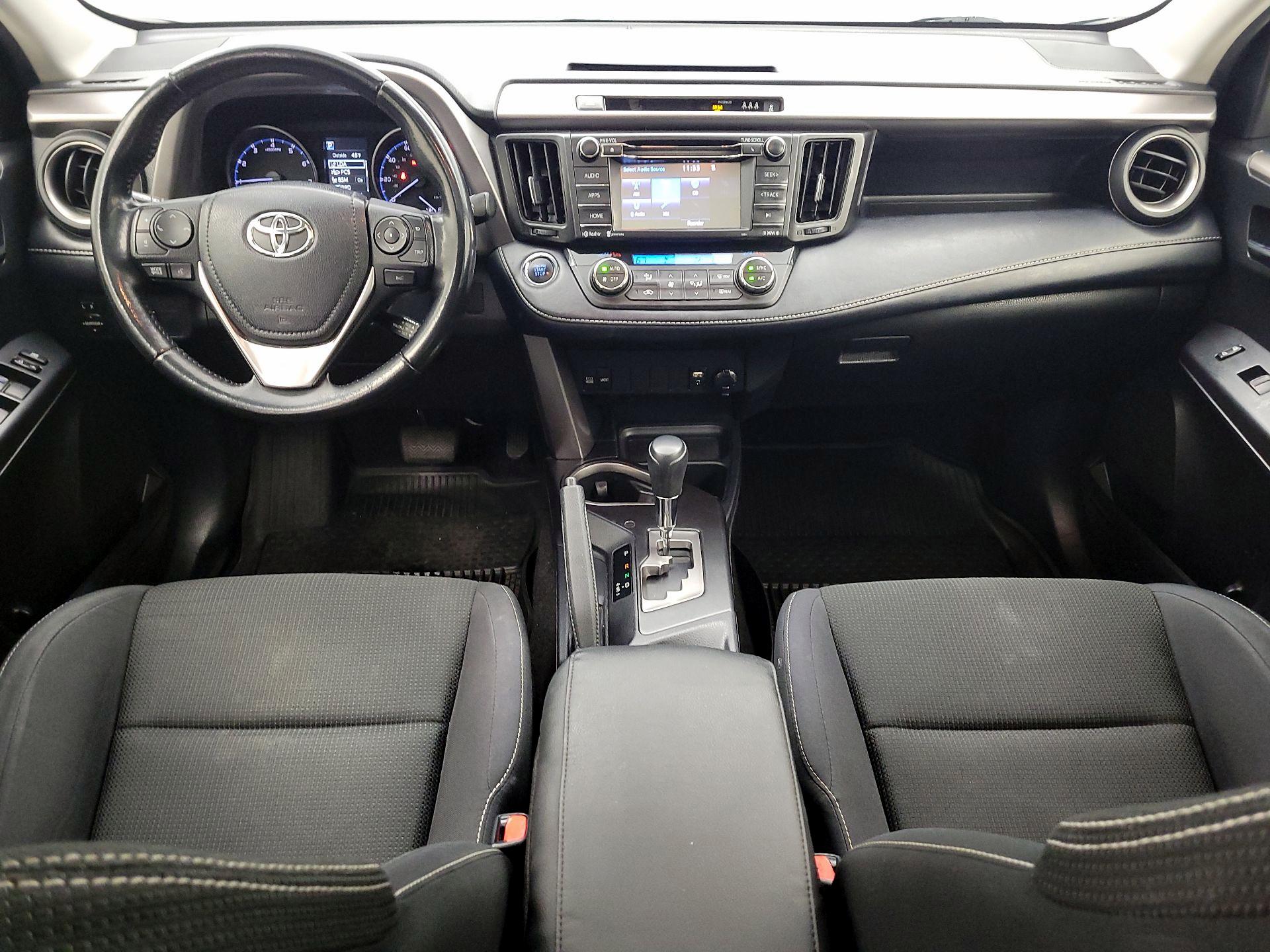 Thumbnail: 2018 Toyota RAV4 - 9