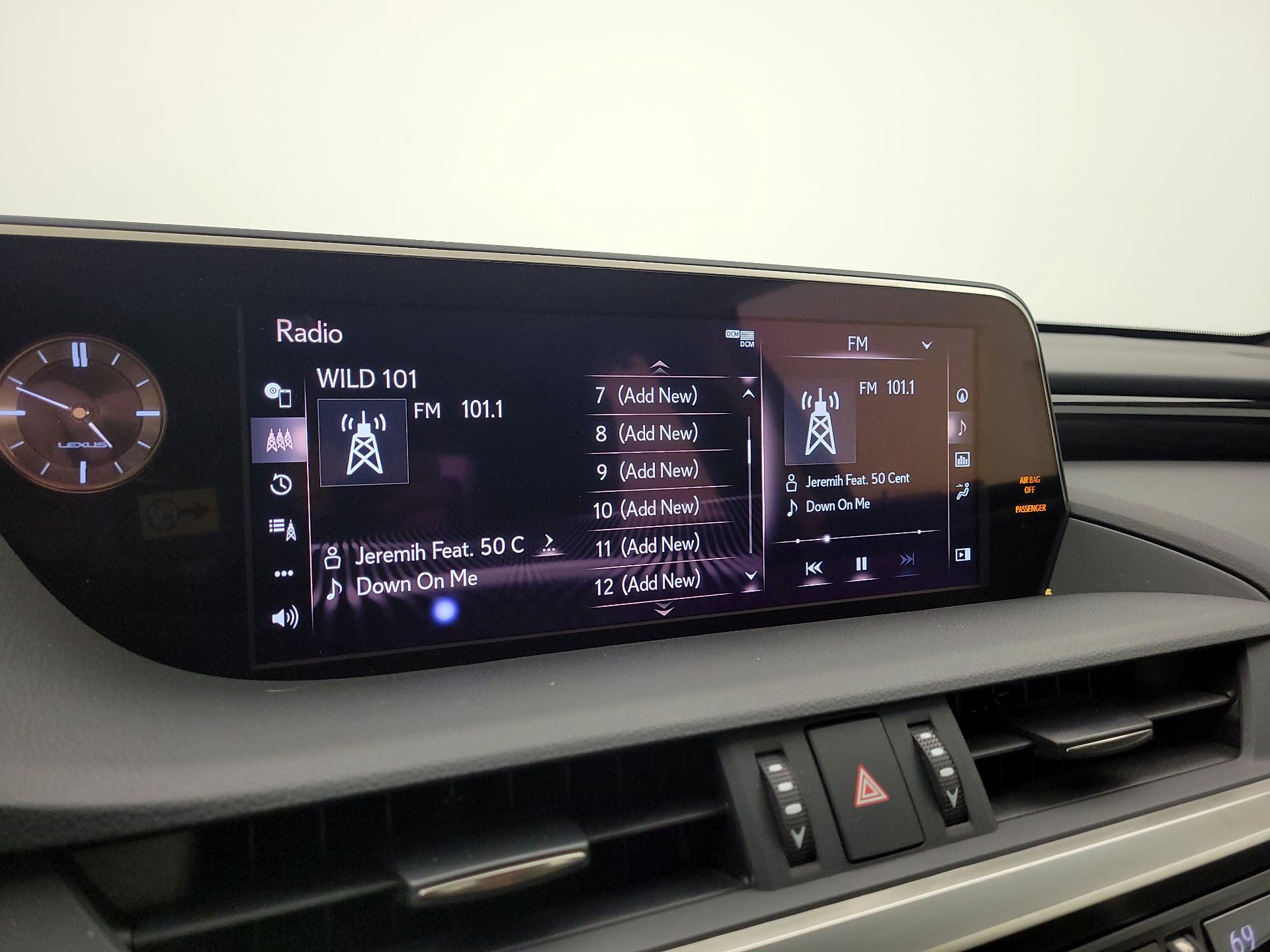 Thumbnail: 2019 Lexus ES - 16