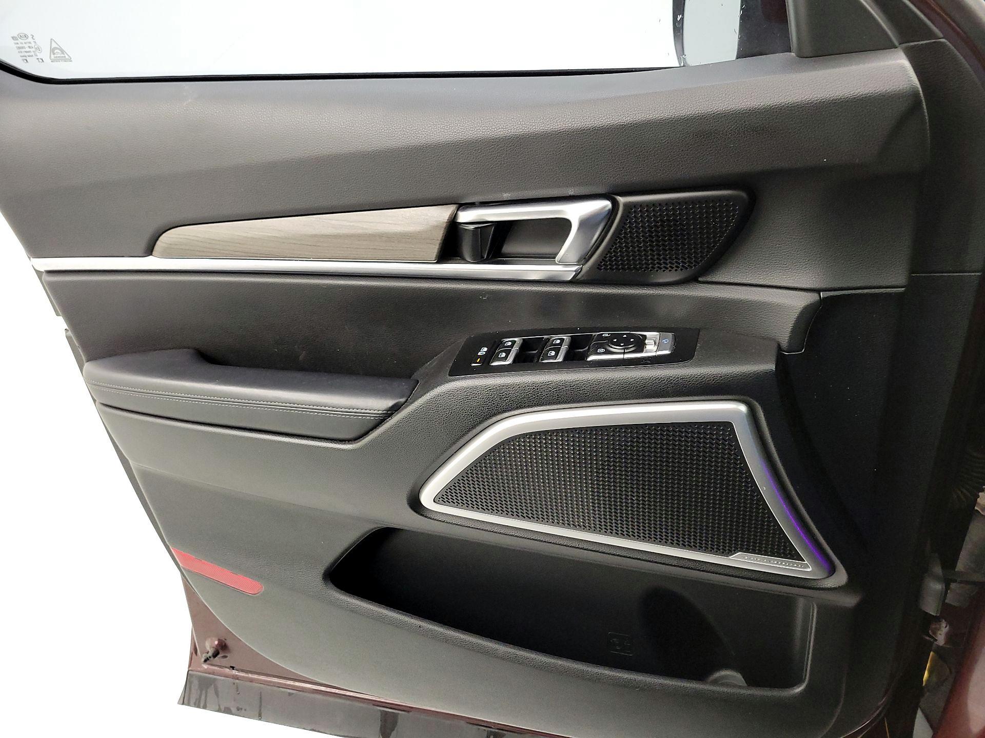 Thumbnail: 2020 Kia Telluride - 12