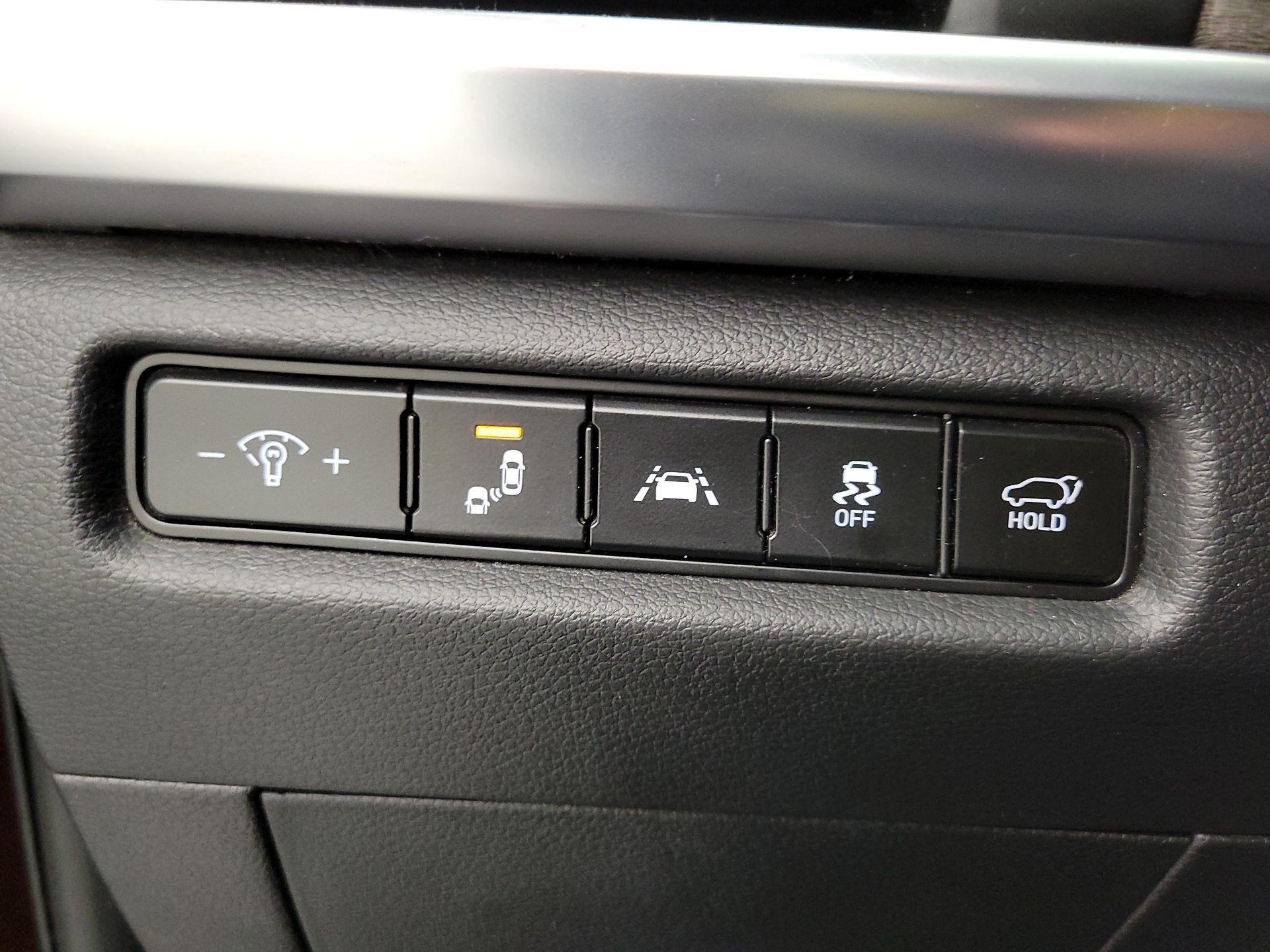 Thumbnail: 2020 Kia Telluride - 13