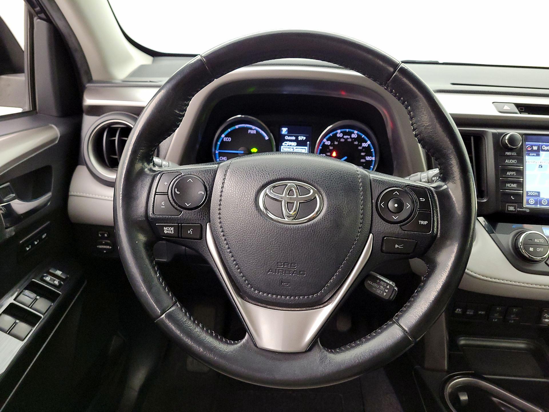 Thumbnail: 2018 Toyota RAV4 - 10