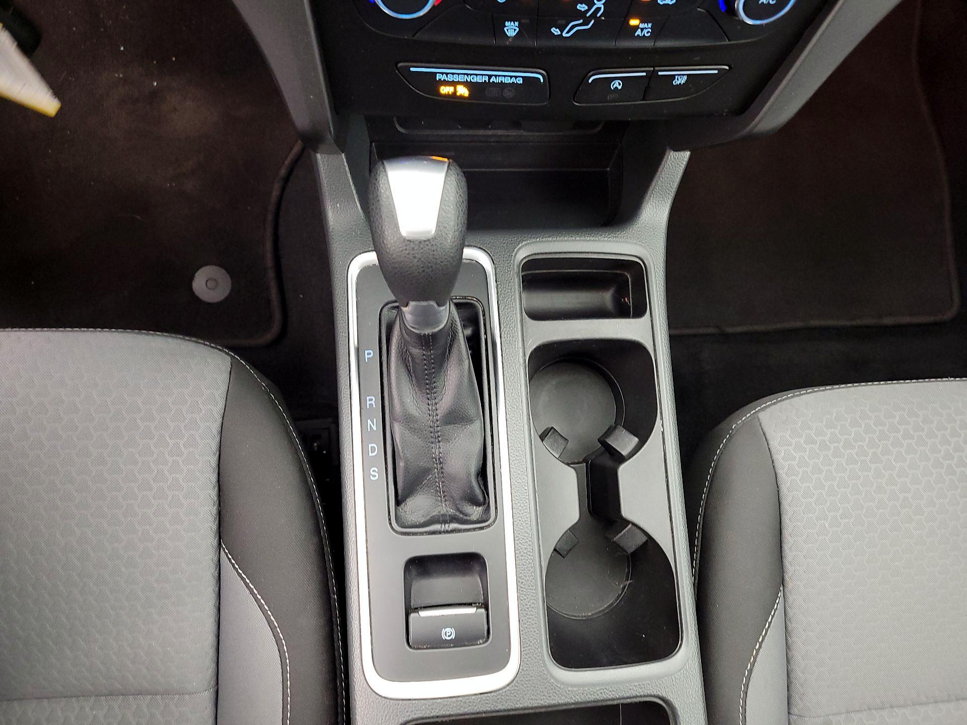 Thumbnail: 2017 Ford Escape - 17