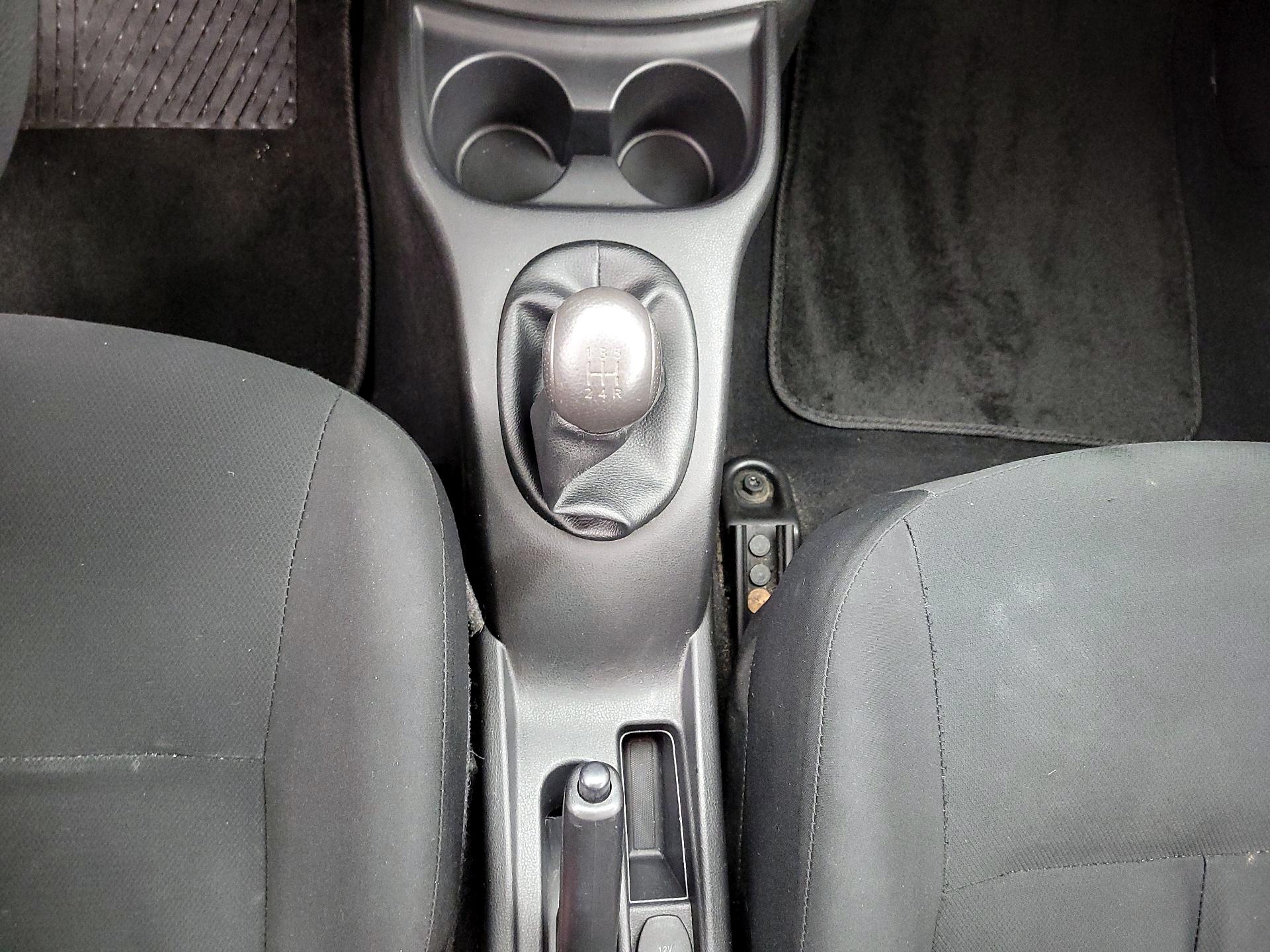 Thumbnail: 2014 Nissan Versa Note - 16