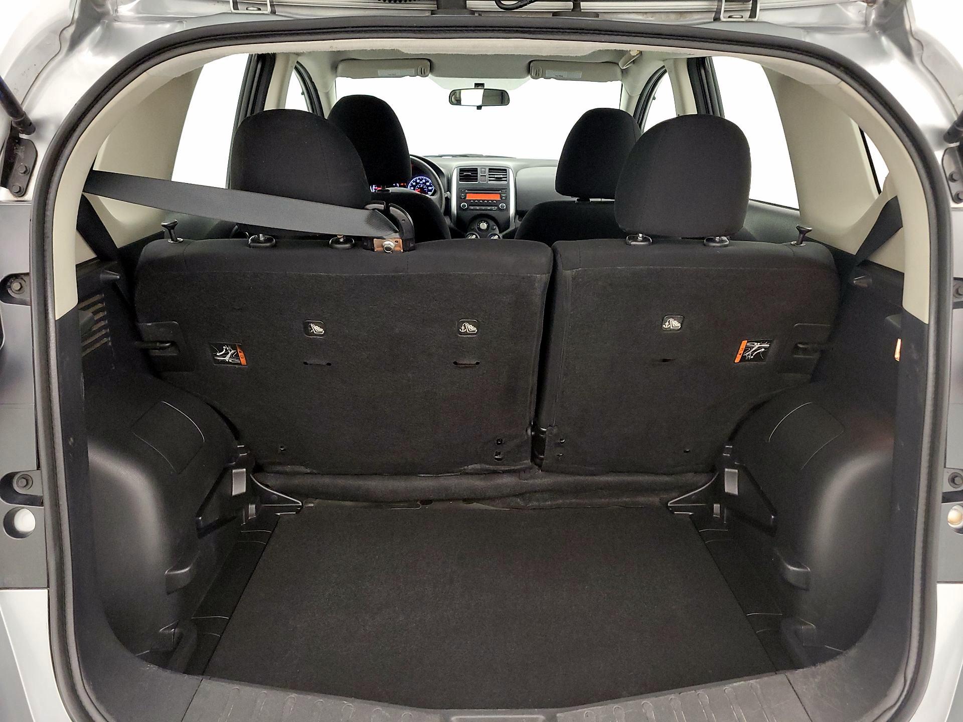 Thumbnail: 2014 Nissan Versa Note - 18