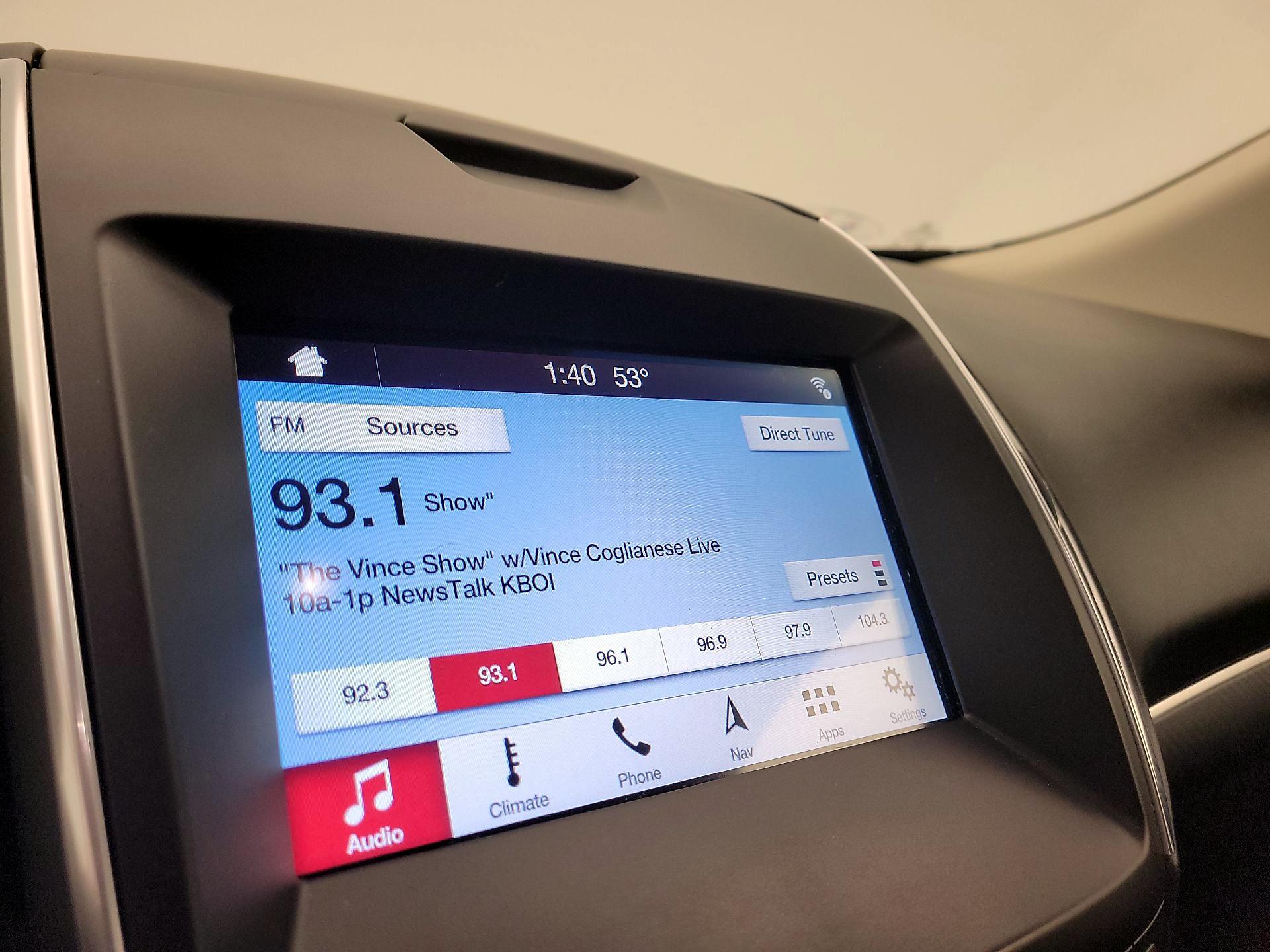 Thumbnail: 2017 Ford Edge - 16