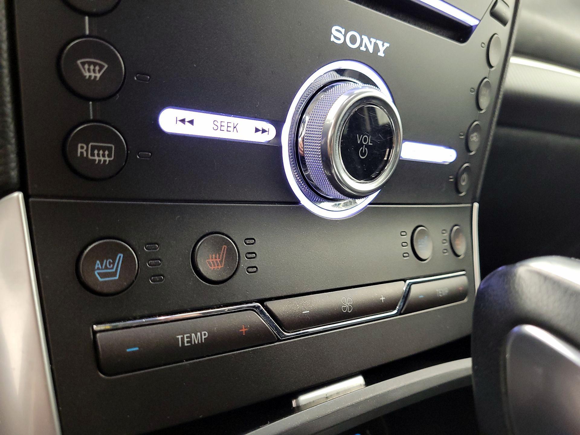 Thumbnail: 2017 Ford Edge - 17