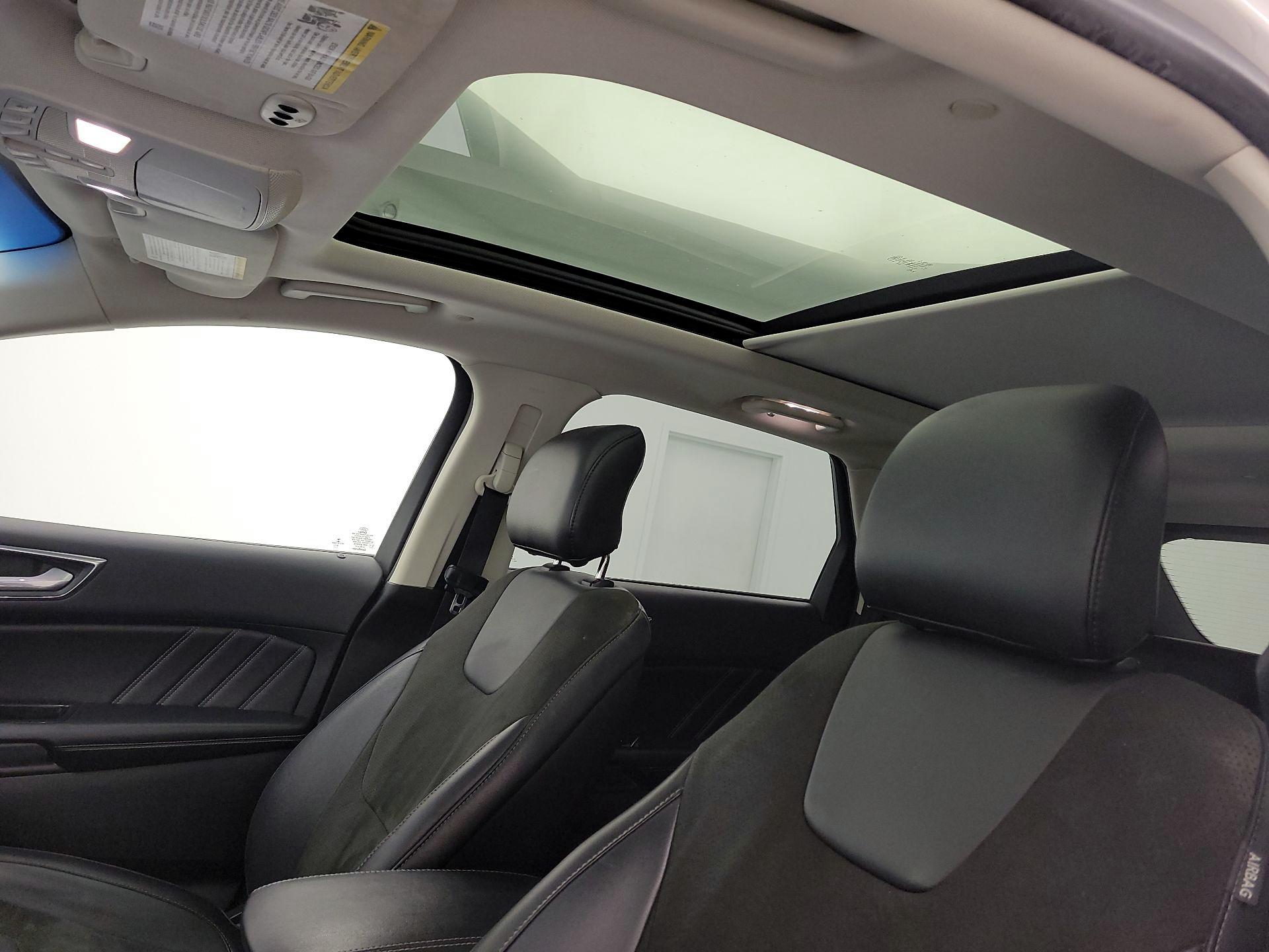 Thumbnail: 2017 Ford Edge - 20