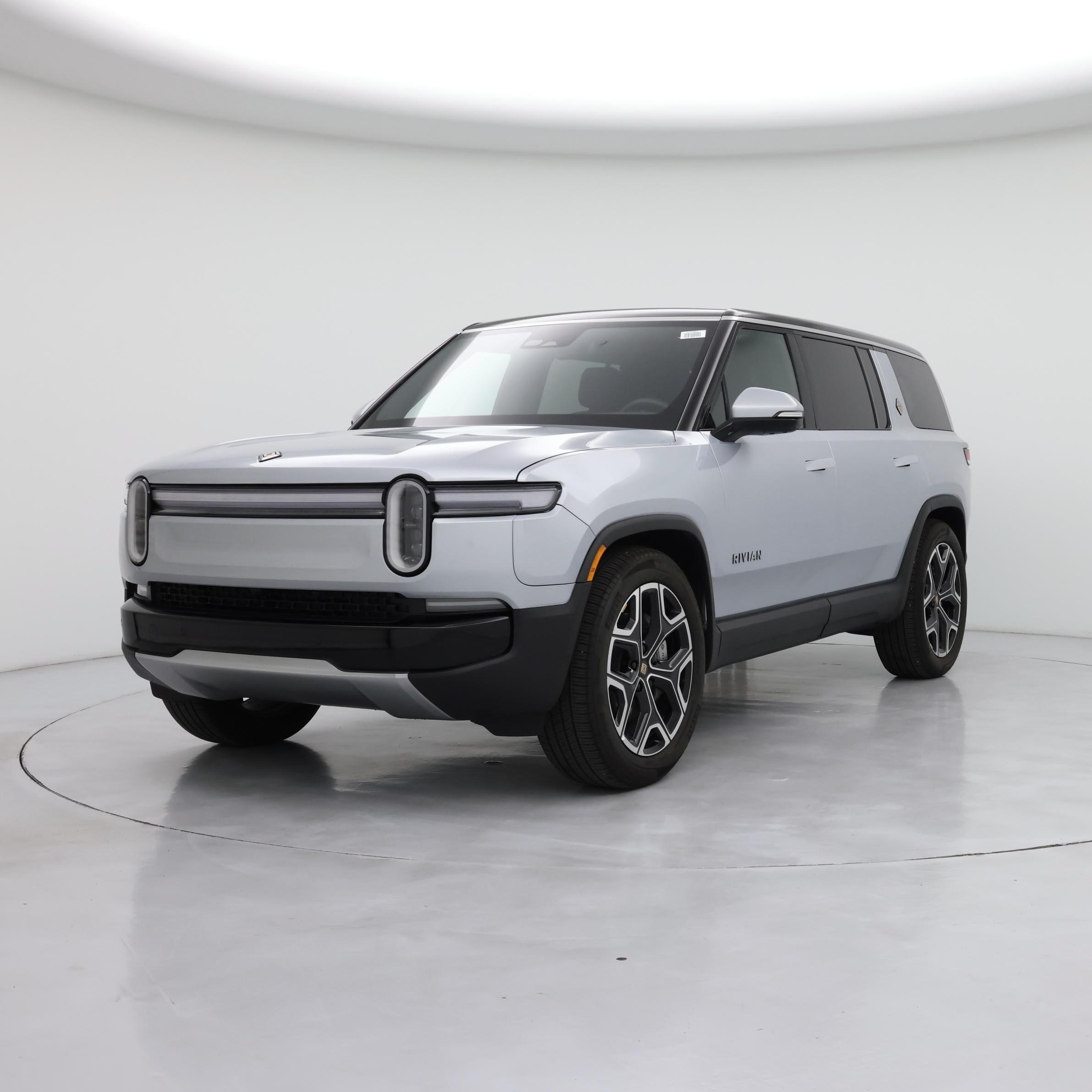 Thumbnail: 2025 Rivian R1S - 4