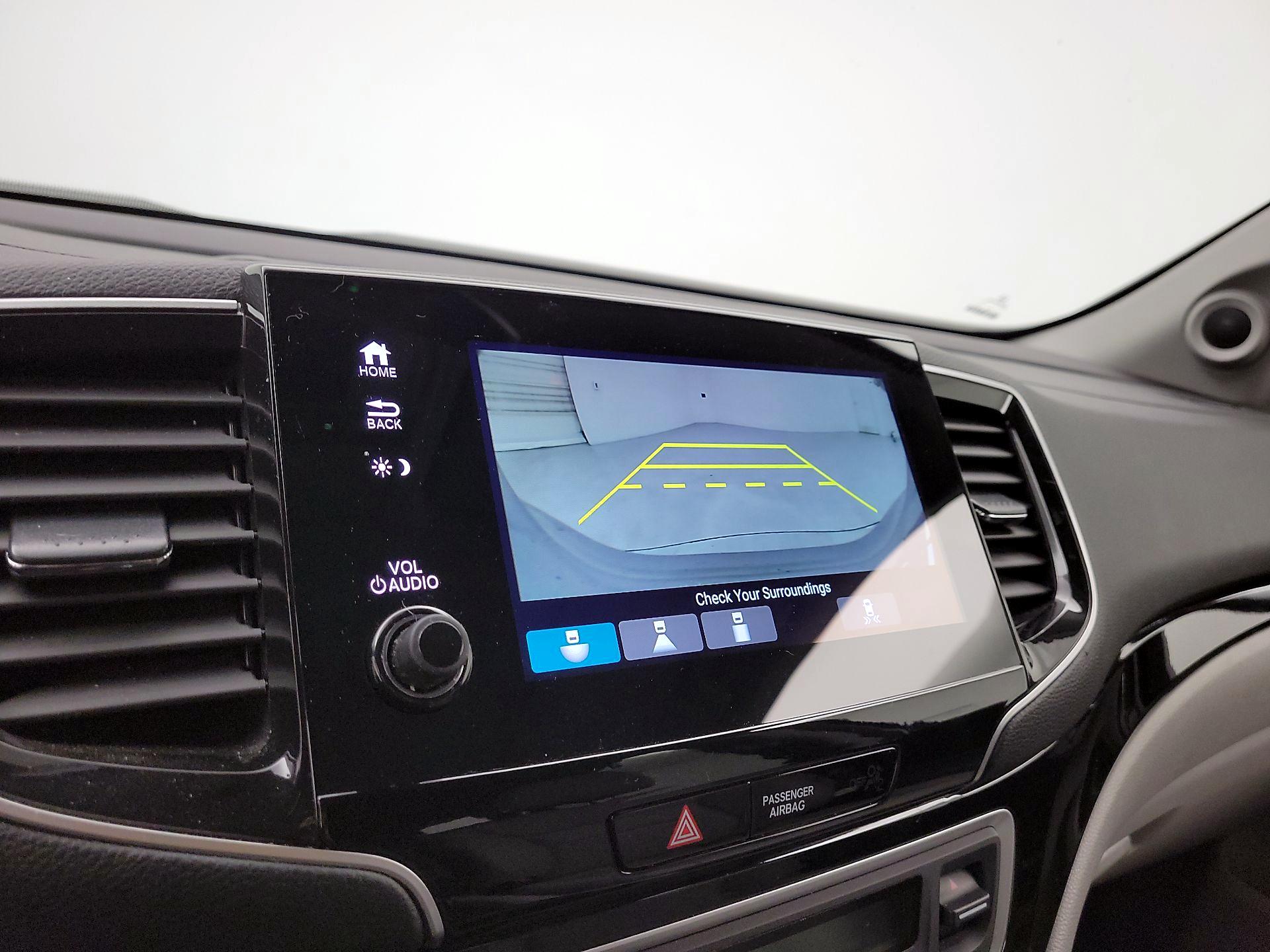 Thumbnail: 2019 Honda Pilot - 15