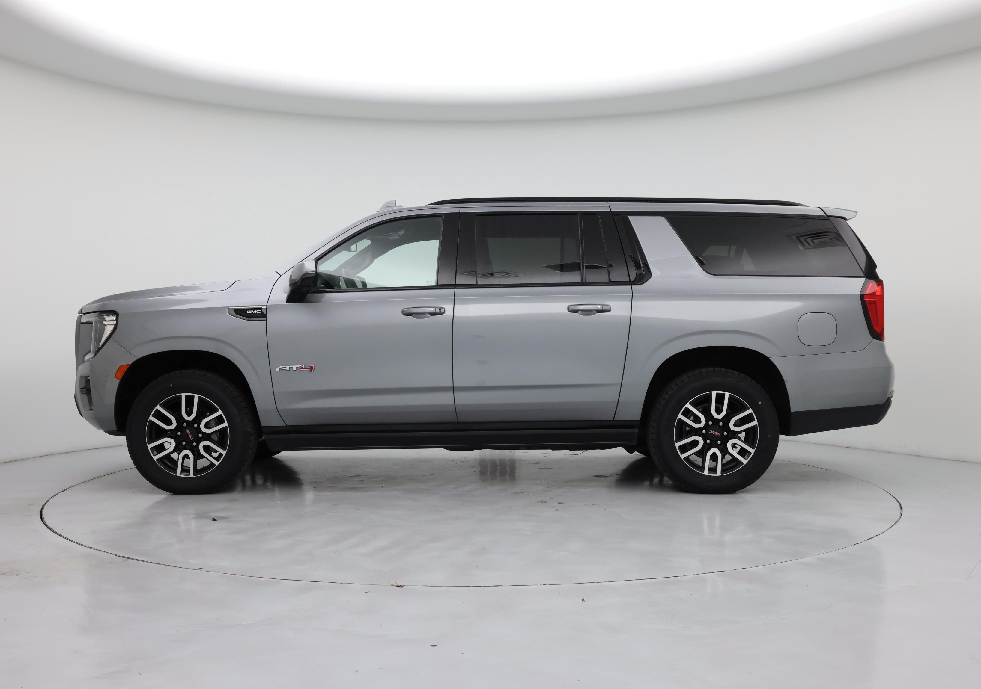 Thumbnail: 2023 GMC Yukon XL - 3