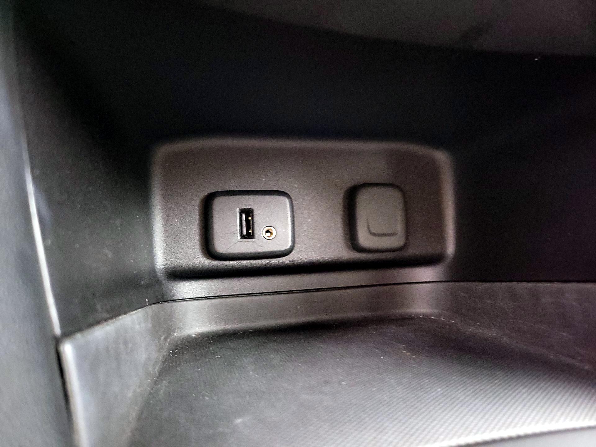 Thumbnail: 2018 Chevrolet Equinox - 18