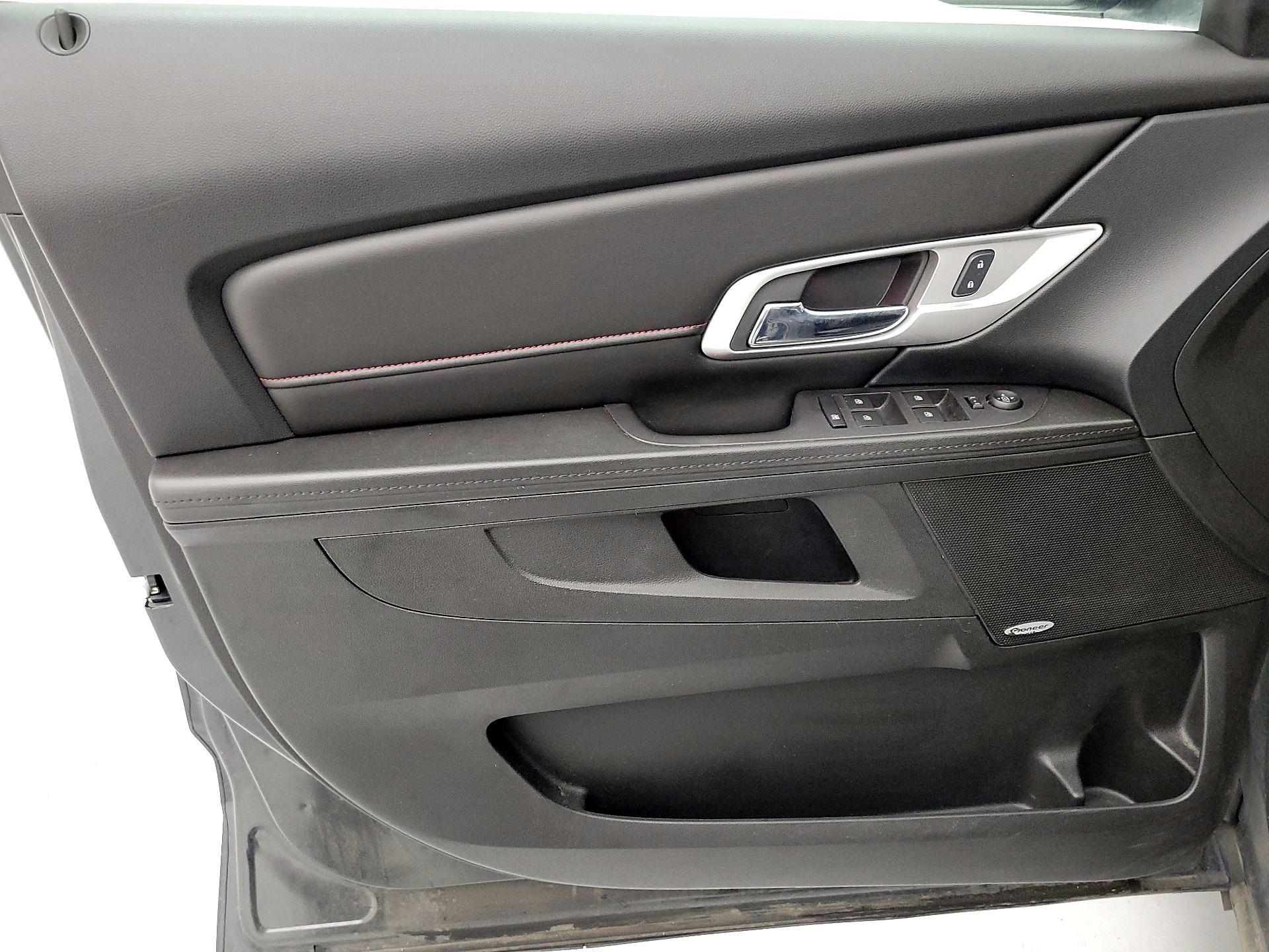 Thumbnail: 2017 GMC Terrain - 12